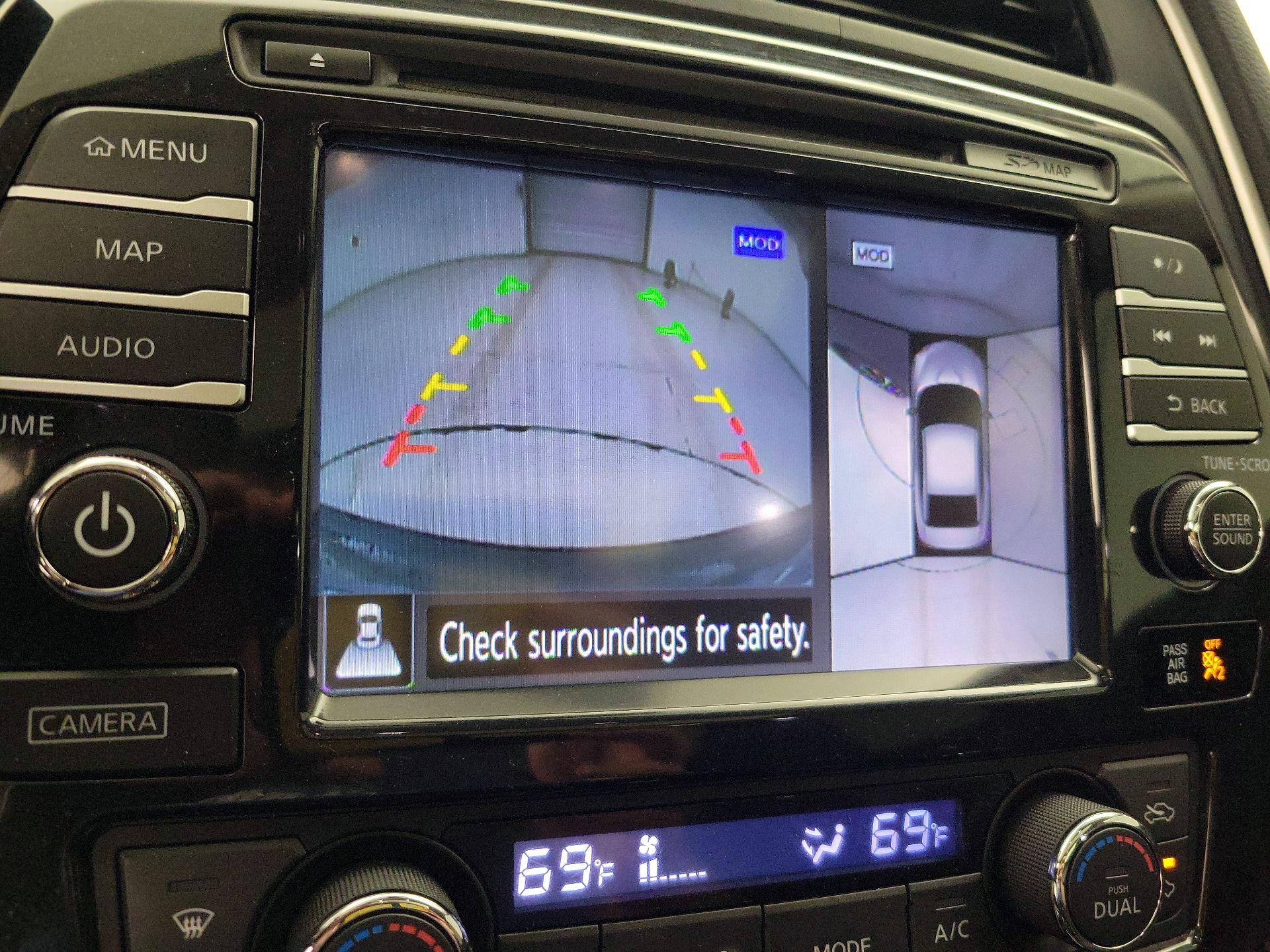 Thumbnail: 2016 Nissan Maxima - 15