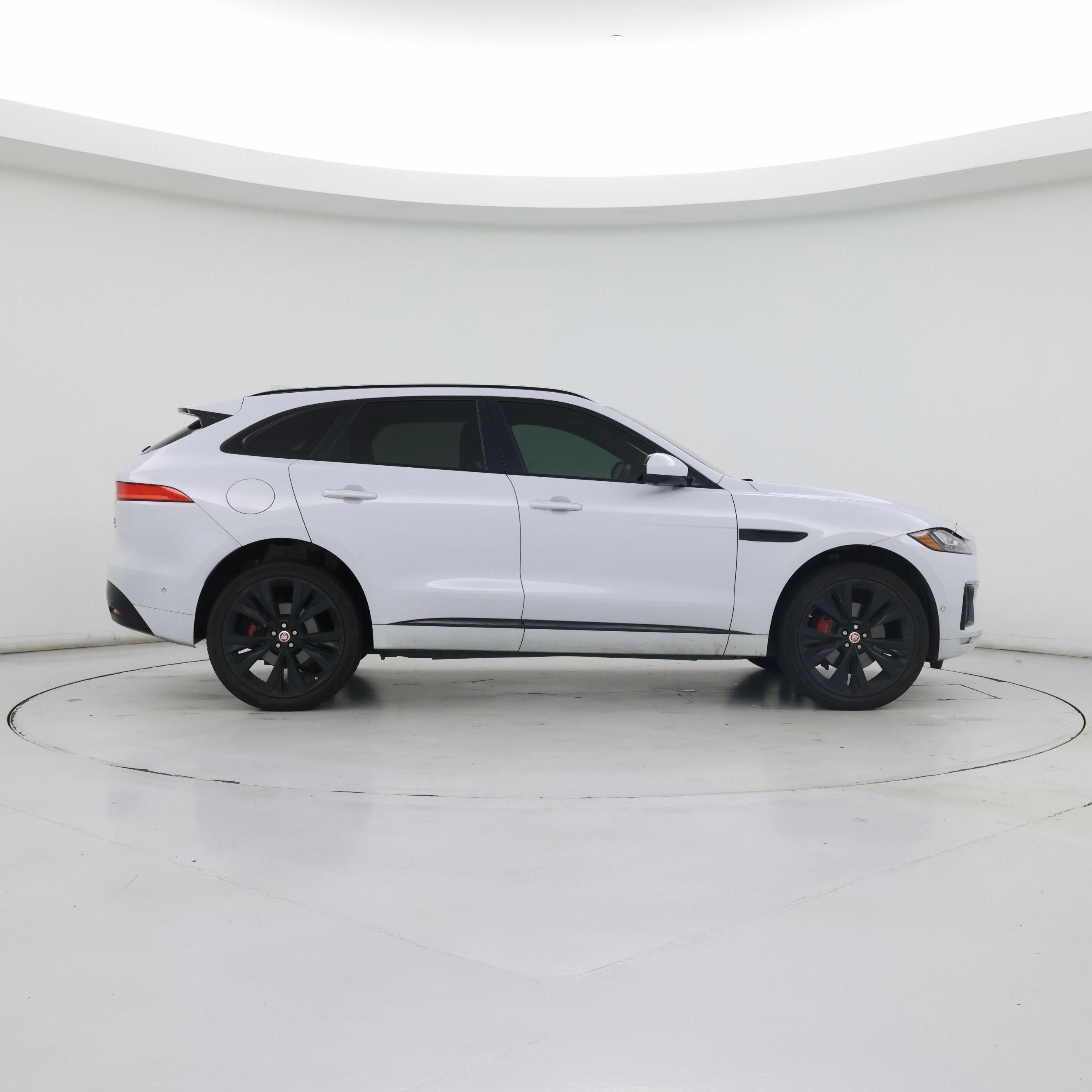 Thumbnail: 2019 Jaguar F-Pace - 7