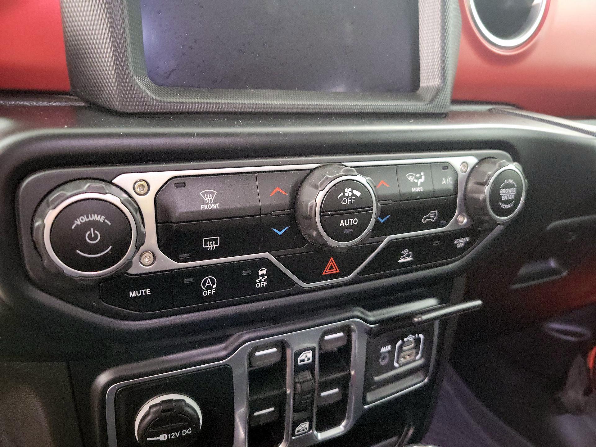 Thumbnail: 2023 Jeep Gladiator - 16