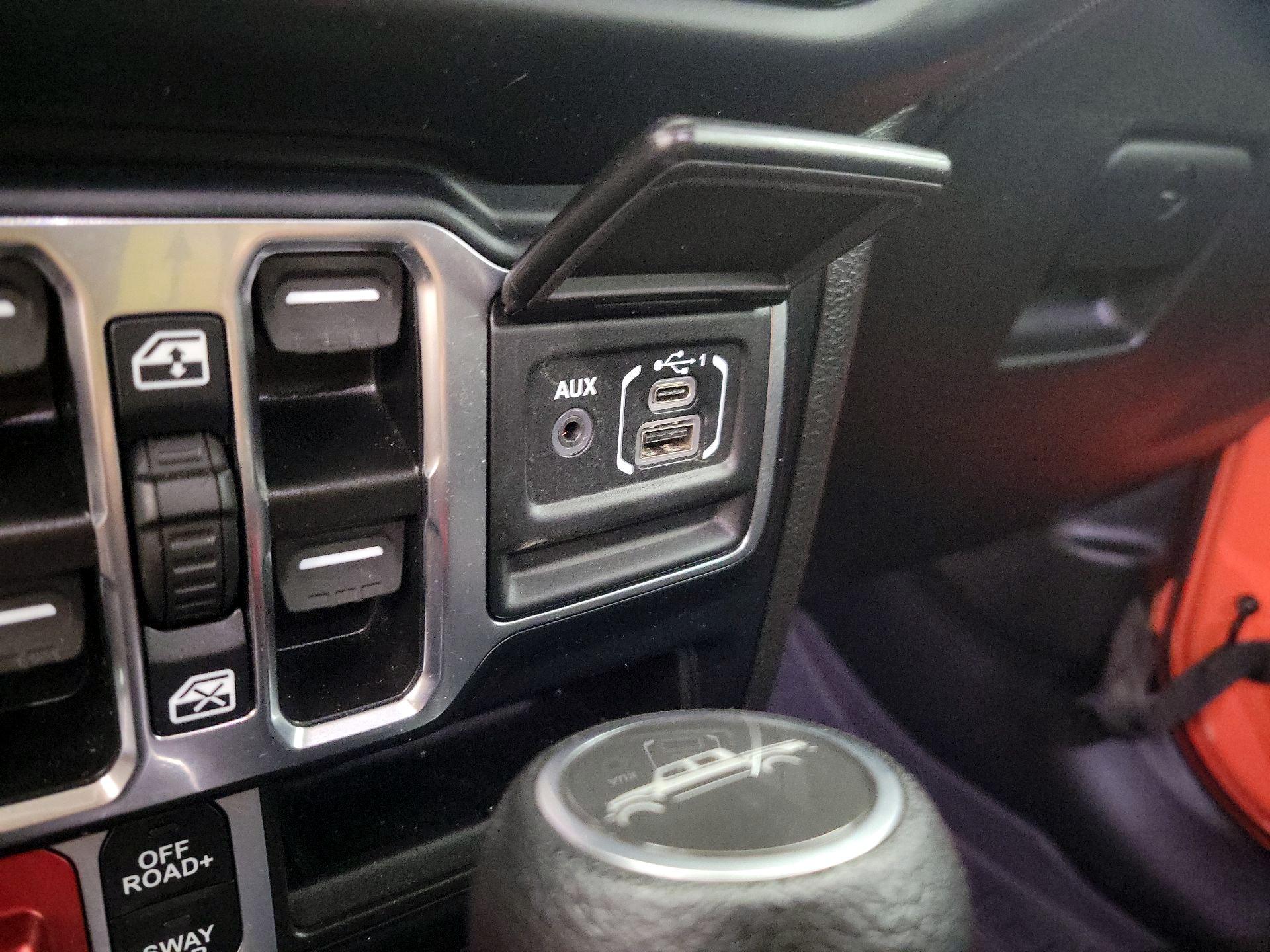 Thumbnail: 2023 Jeep Gladiator - 18