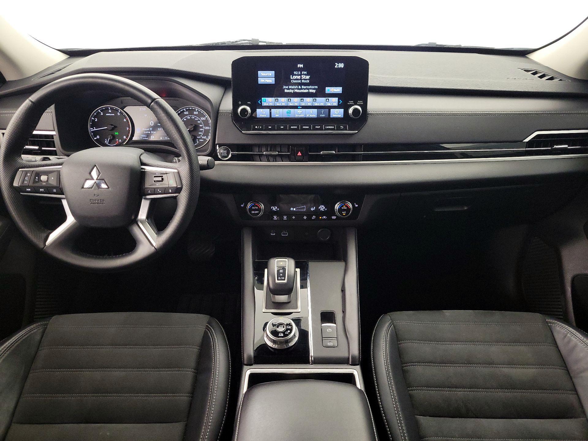 Thumbnail: 2022 Mitsubishi Outlander - 9