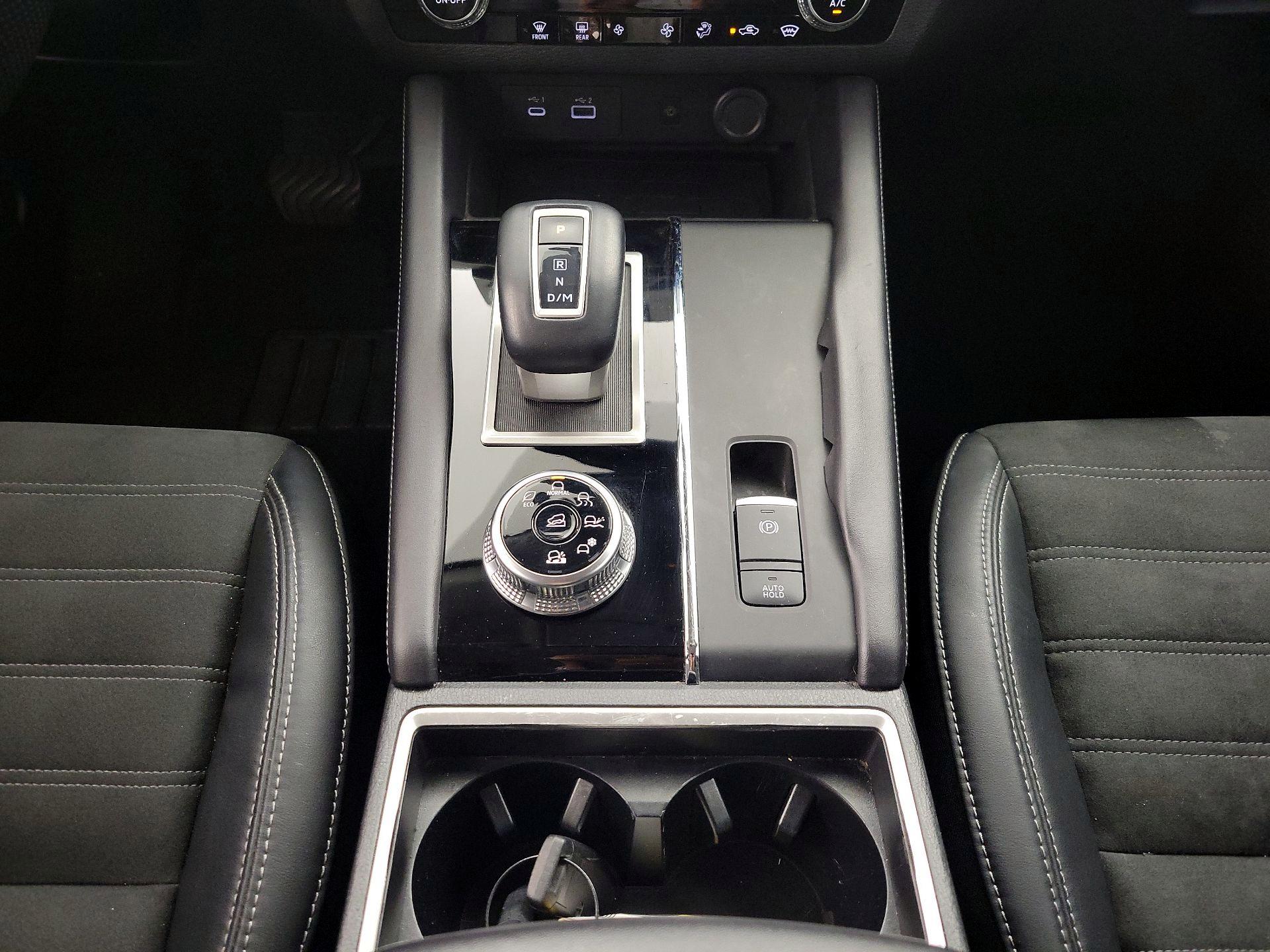 Thumbnail: 2022 Mitsubishi Outlander - 18