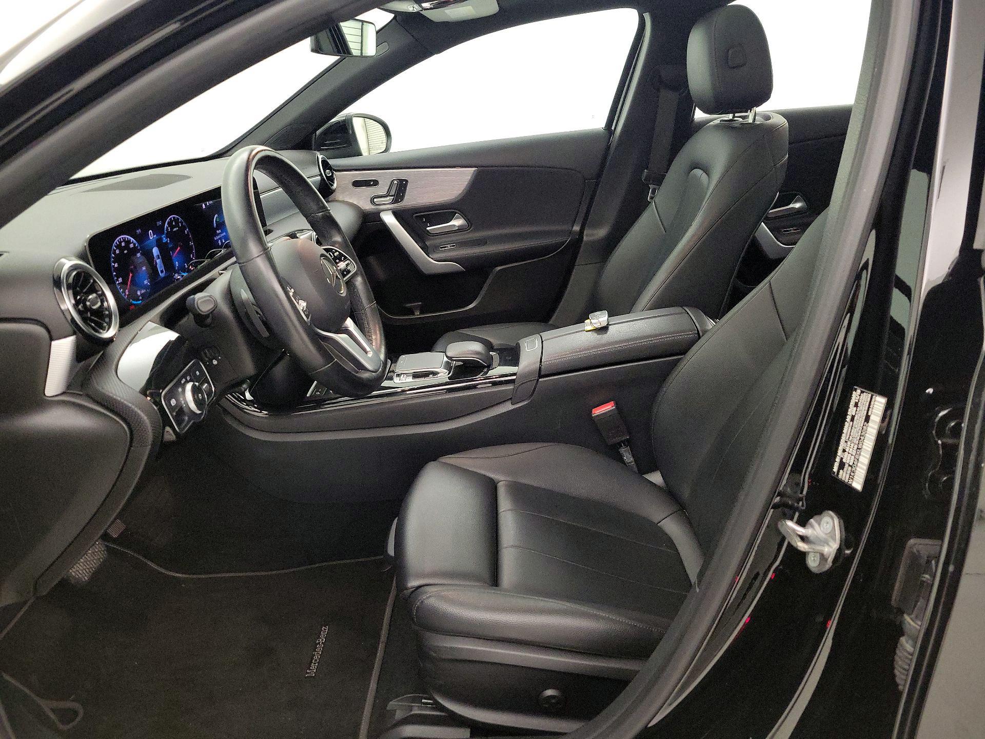 Thumbnail: 2020 Mercedes-Benz A-Class - 11