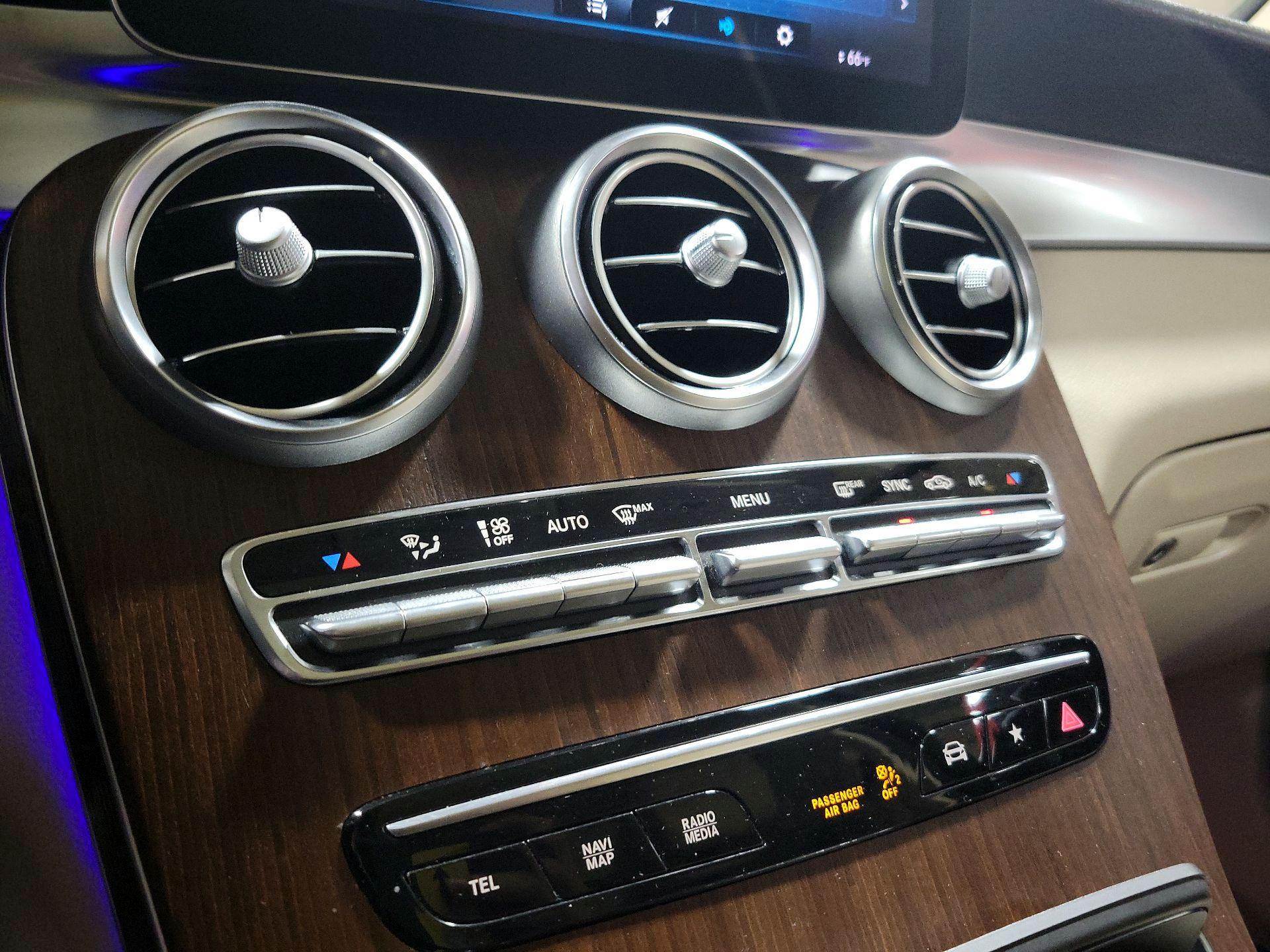 Thumbnail: 2020 Mercedes-Benz GLC - 16