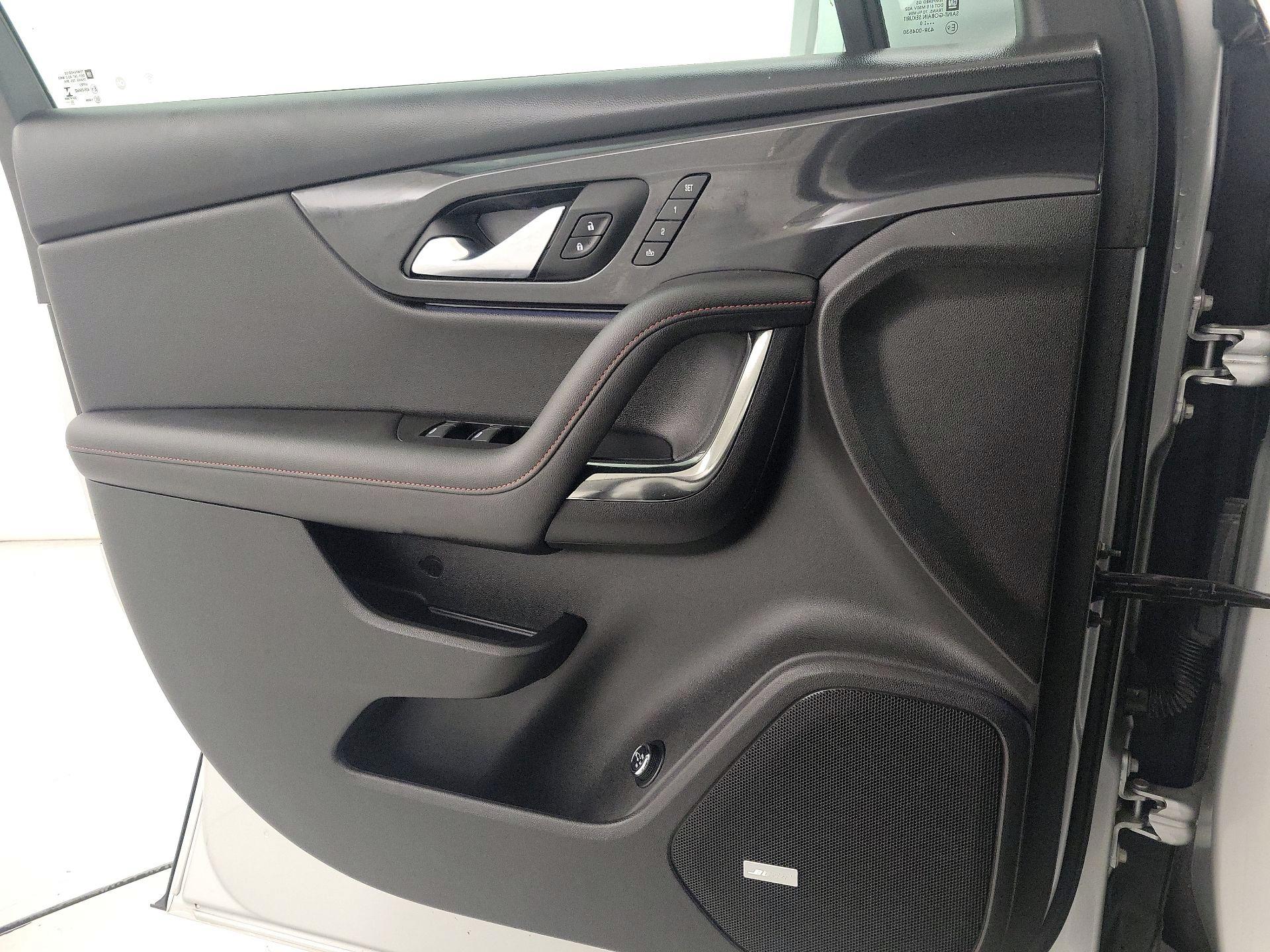 Thumbnail: 2020 Chevrolet Blazer - 12