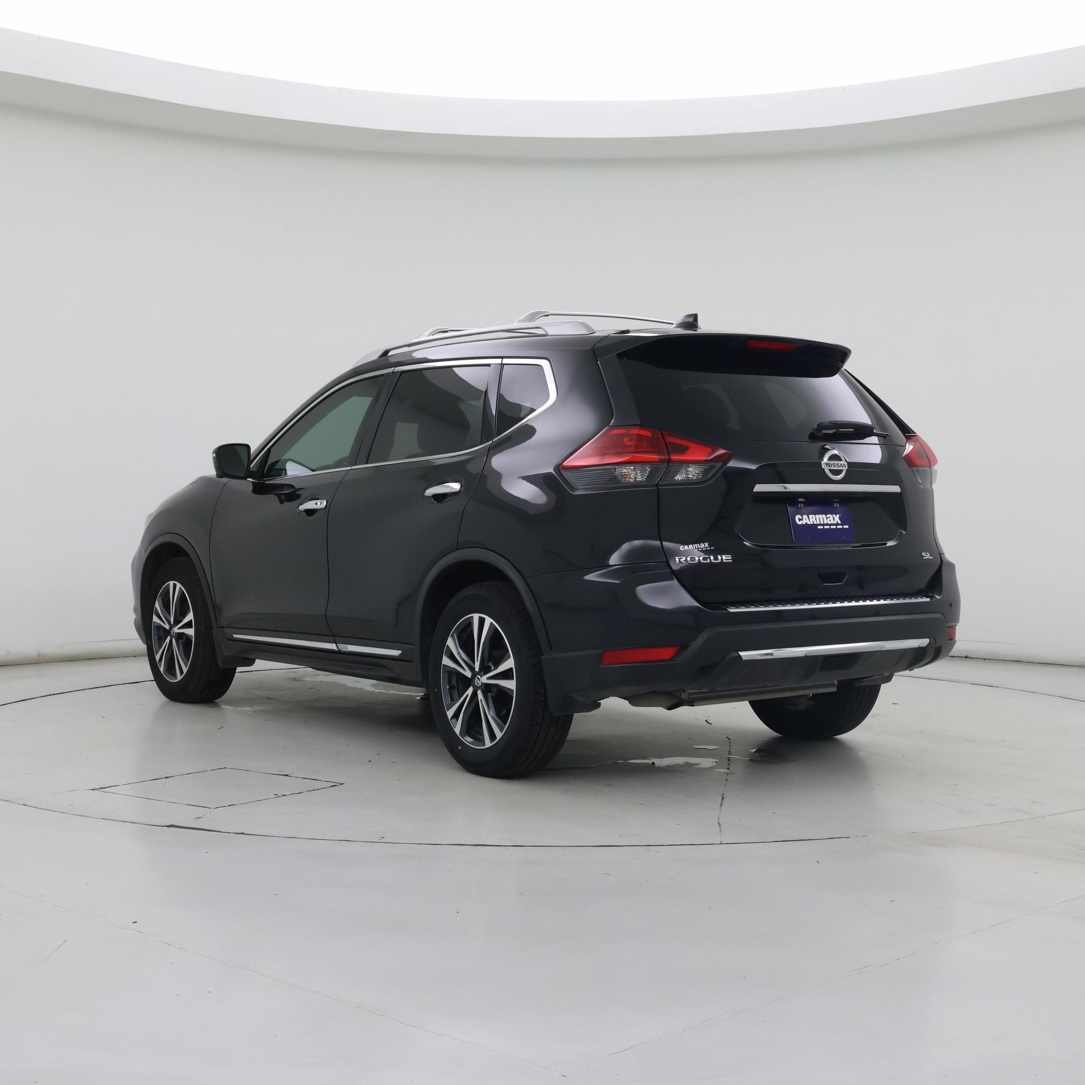 Thumbnail: 2017 Nissan Rogue - 2