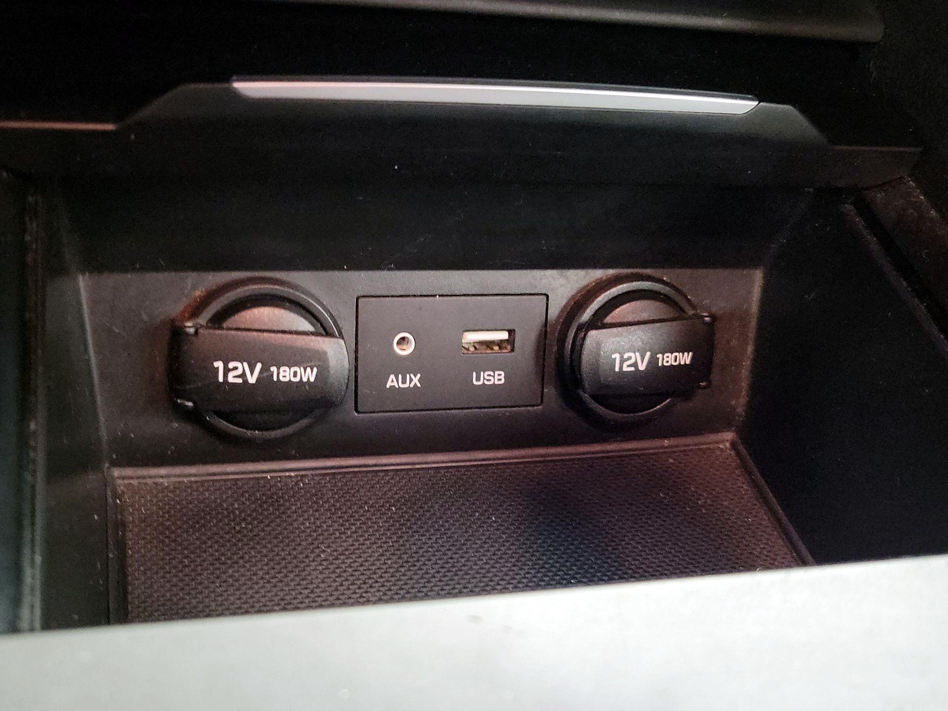 Thumbnail: 2018 Hyundai Elantra - 18