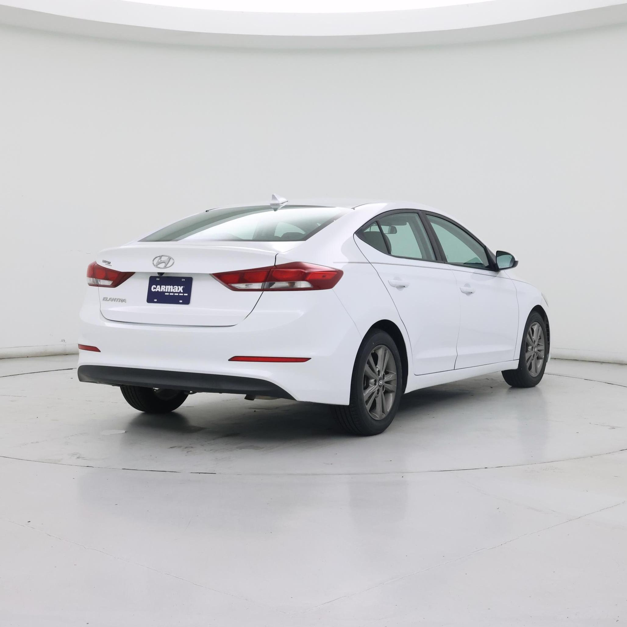 Thumbnail: 2018 Hyundai Elantra - 8