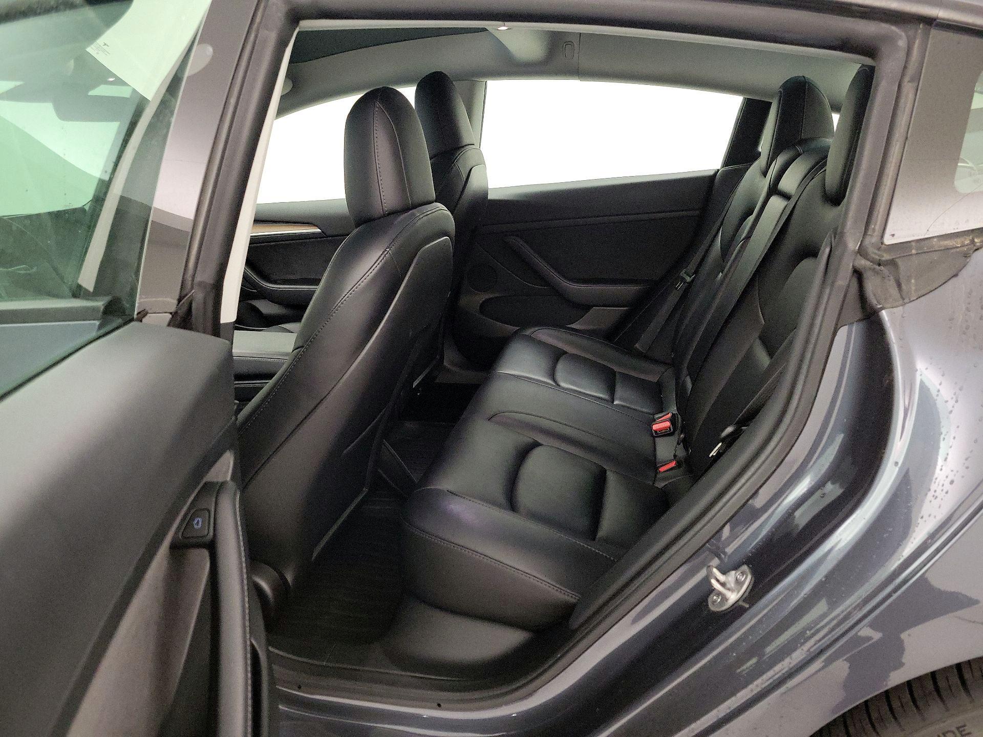 Thumbnail: 2023 Tesla Model 3 - 20