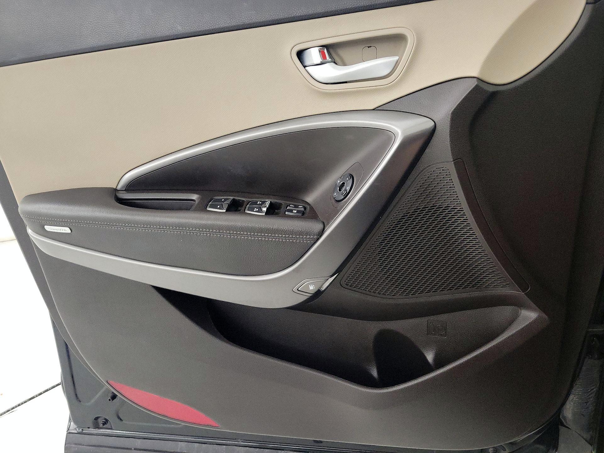 Thumbnail: 2017 Hyundai Santa Fe - 12