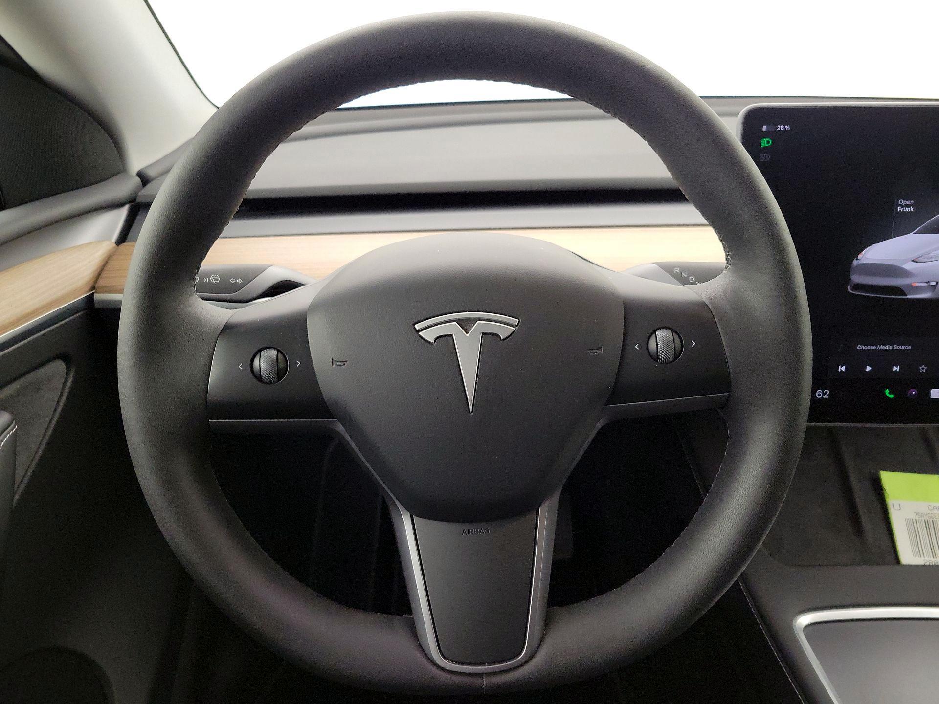 Thumbnail: 2023 Tesla Model Y - 10