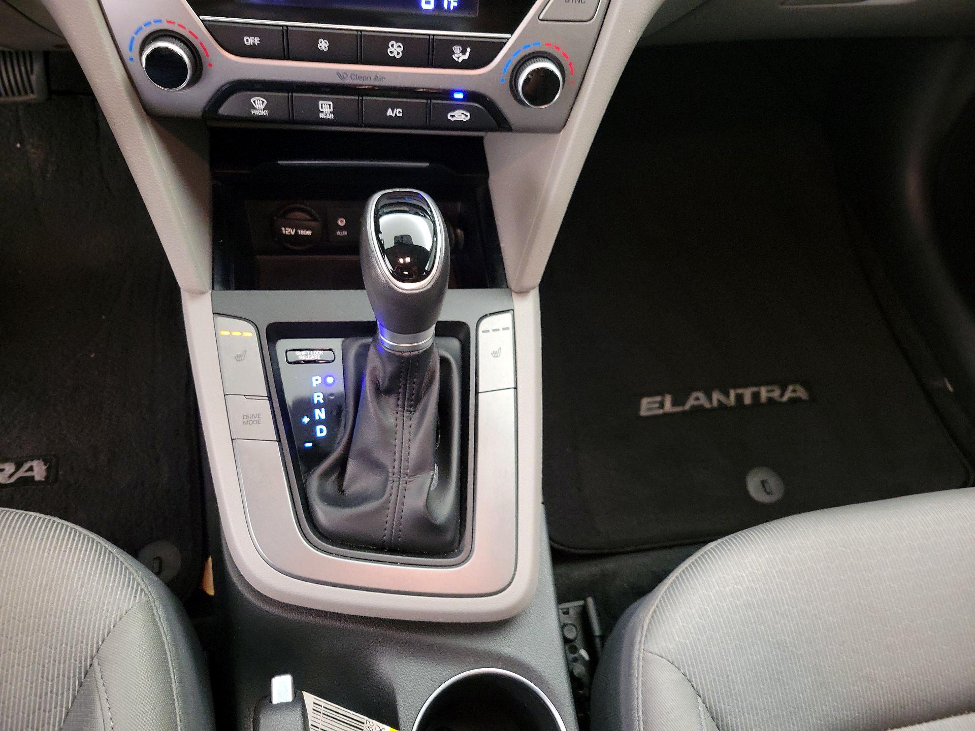 Thumbnail: 2017 Hyundai Elantra - 17