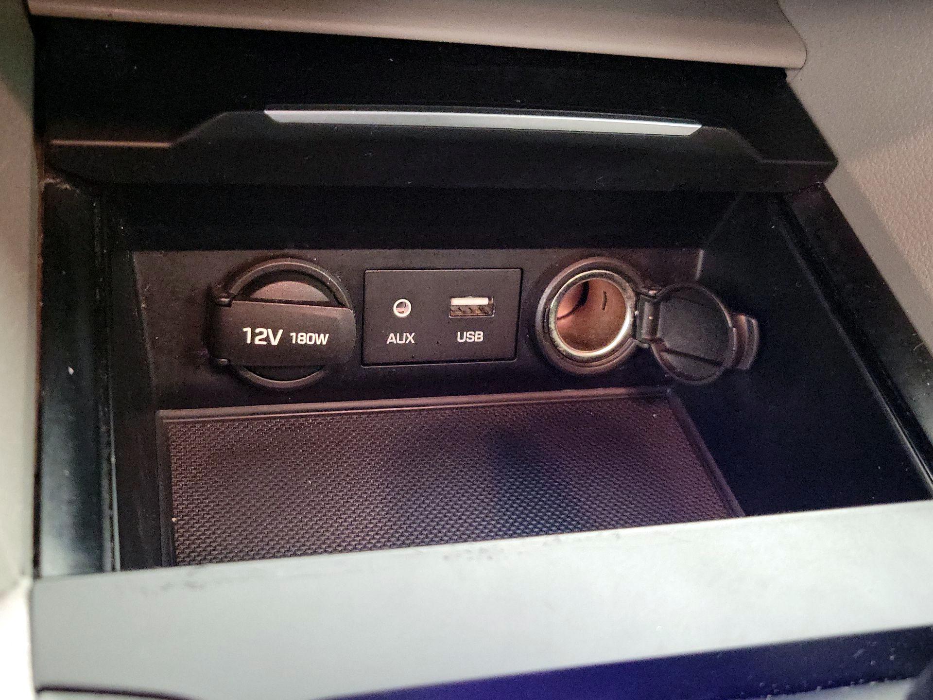 Thumbnail: 2017 Hyundai Elantra - 18