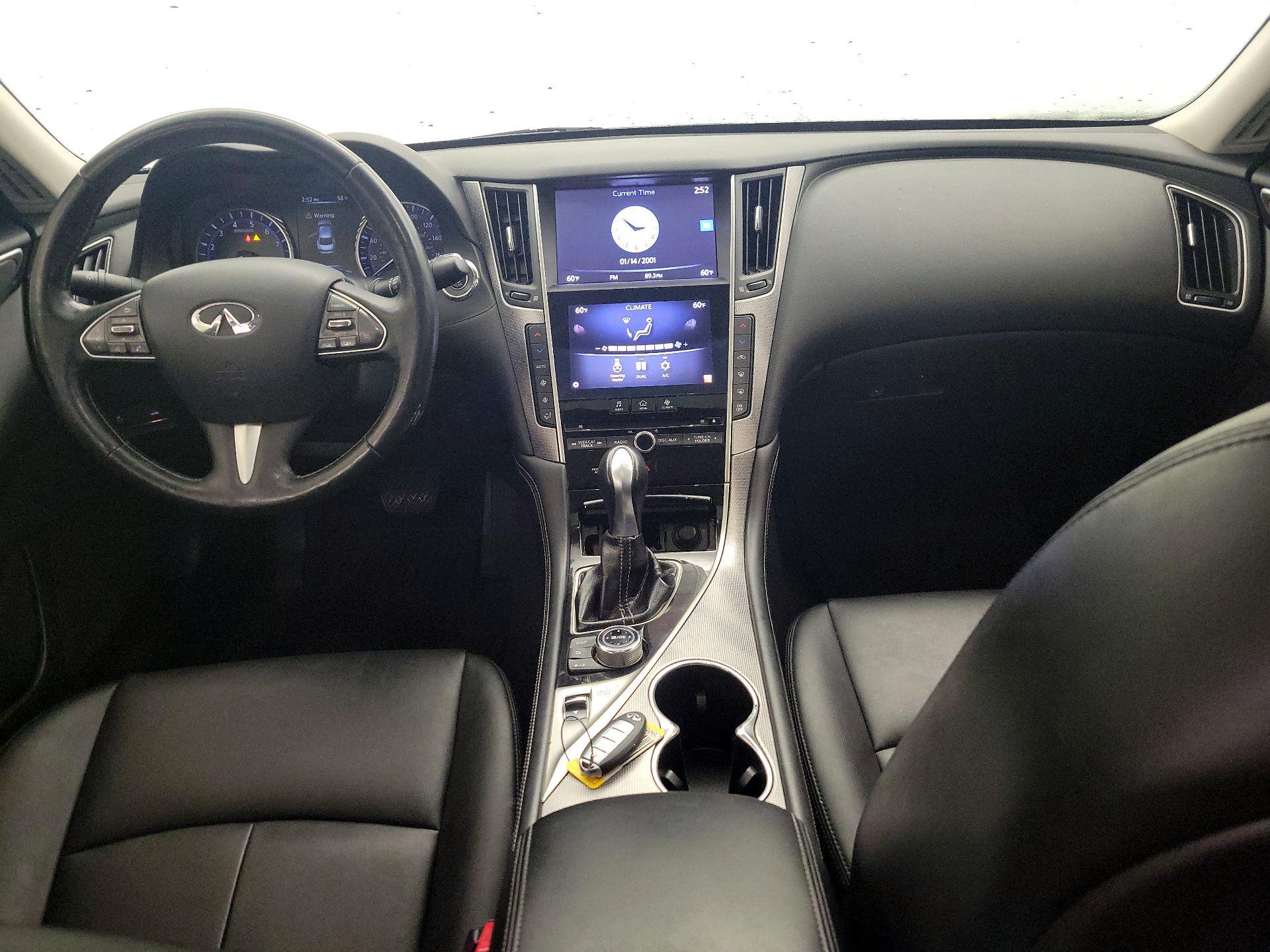 Thumbnail: 2015 INFINITI Q50 - 9