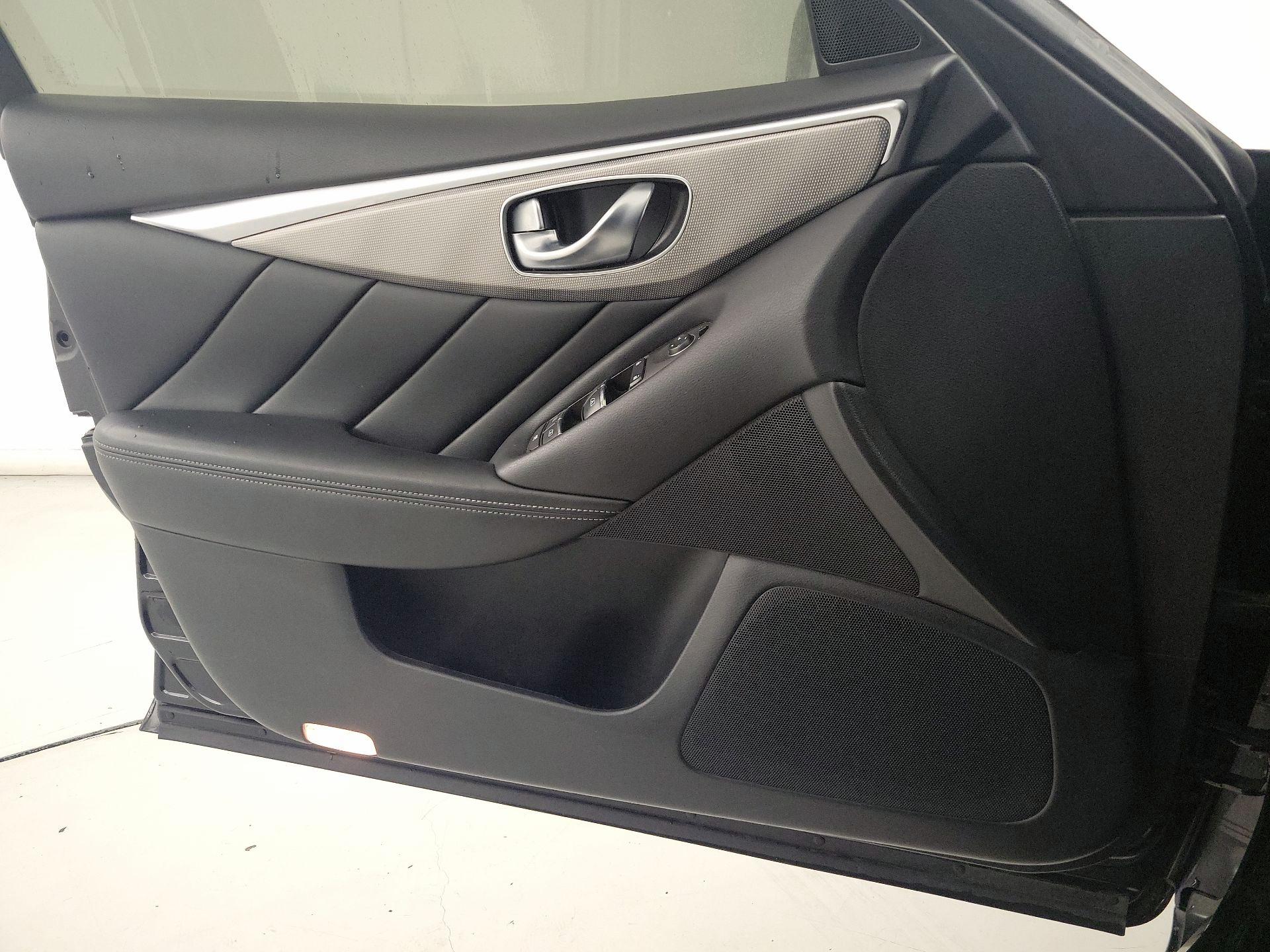 Thumbnail: 2015 INFINITI Q50 - 12