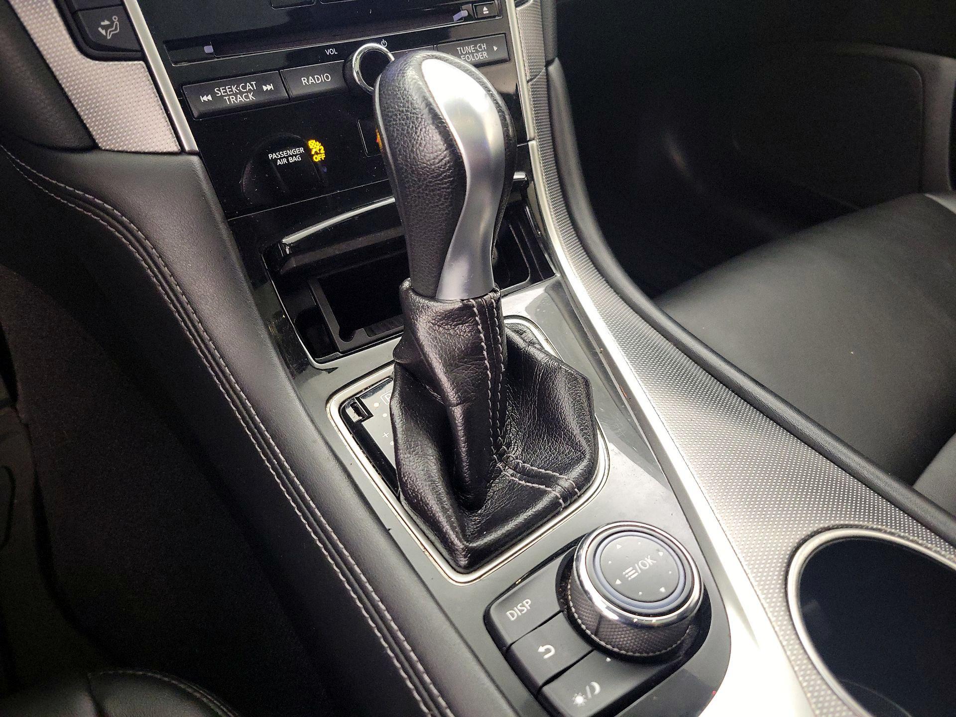 Thumbnail: 2015 INFINITI Q50 - 17