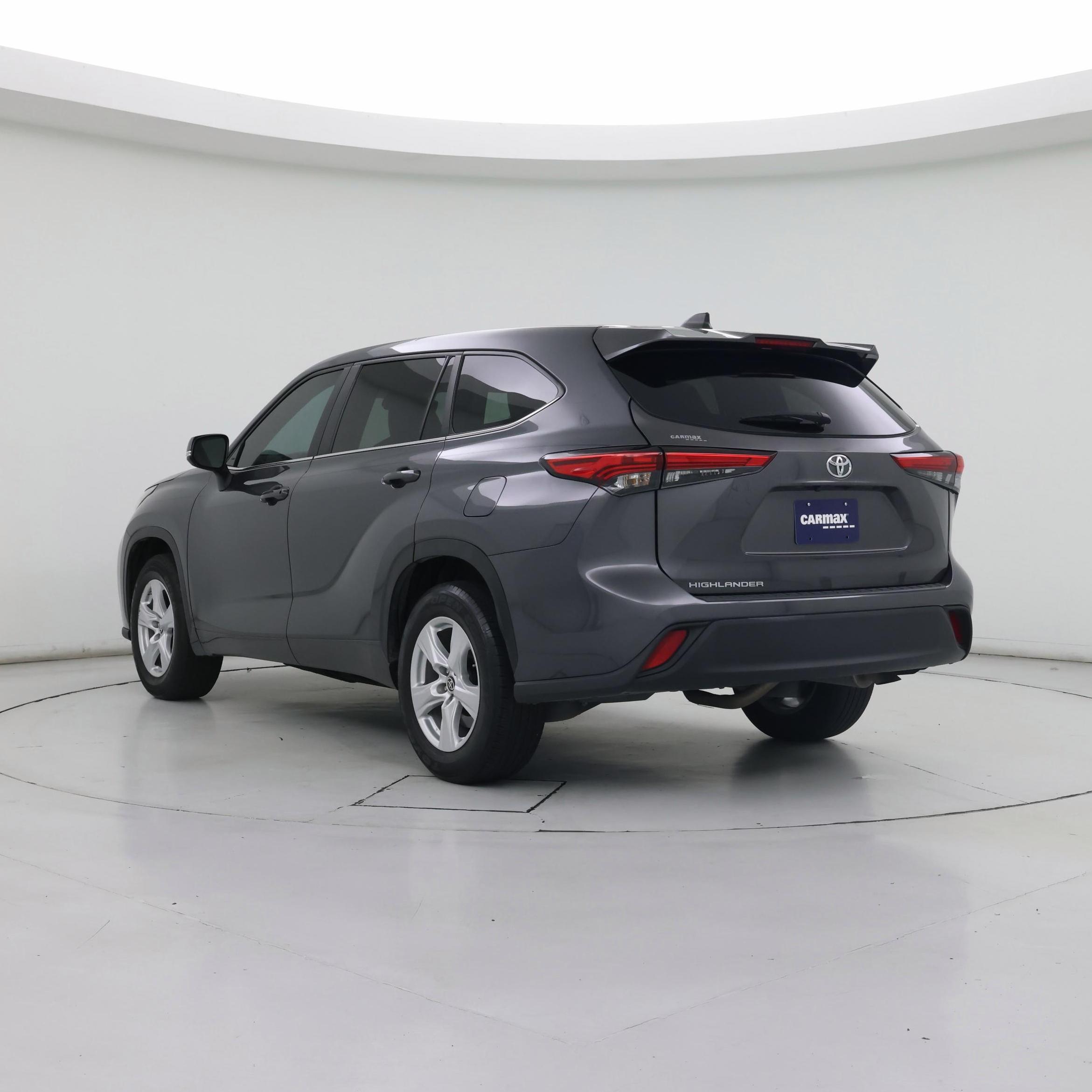 Thumbnail: 2023 Toyota Highlander - 2