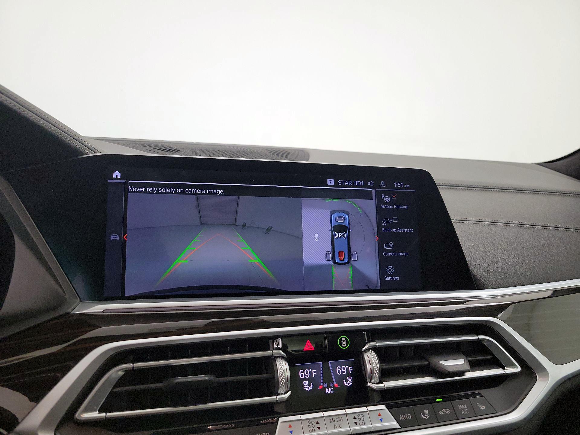 Thumbnail: 2021 BMW X7 - 15