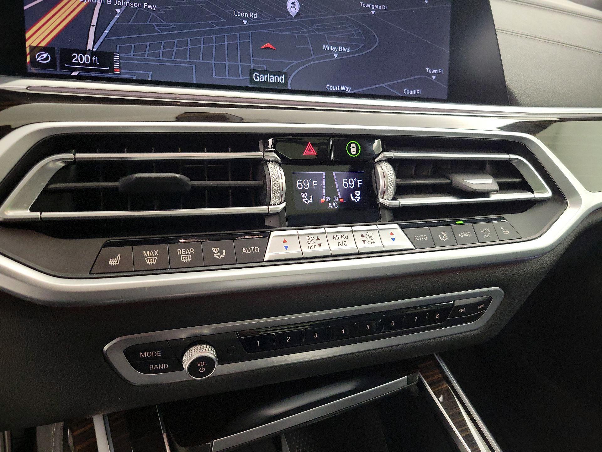 Thumbnail: 2021 BMW X7 - 17