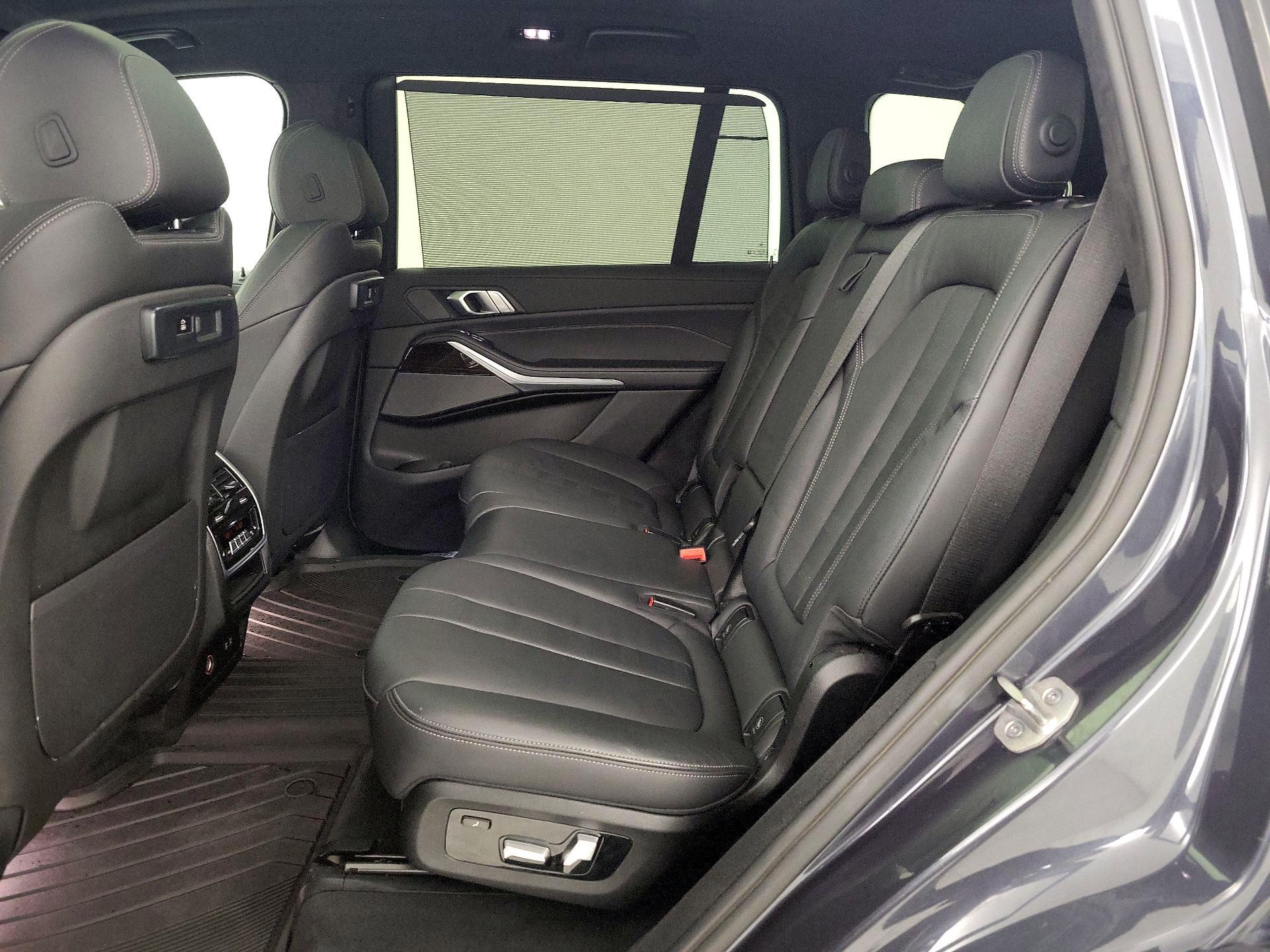 Thumbnail: 2021 BMW X7 - 20