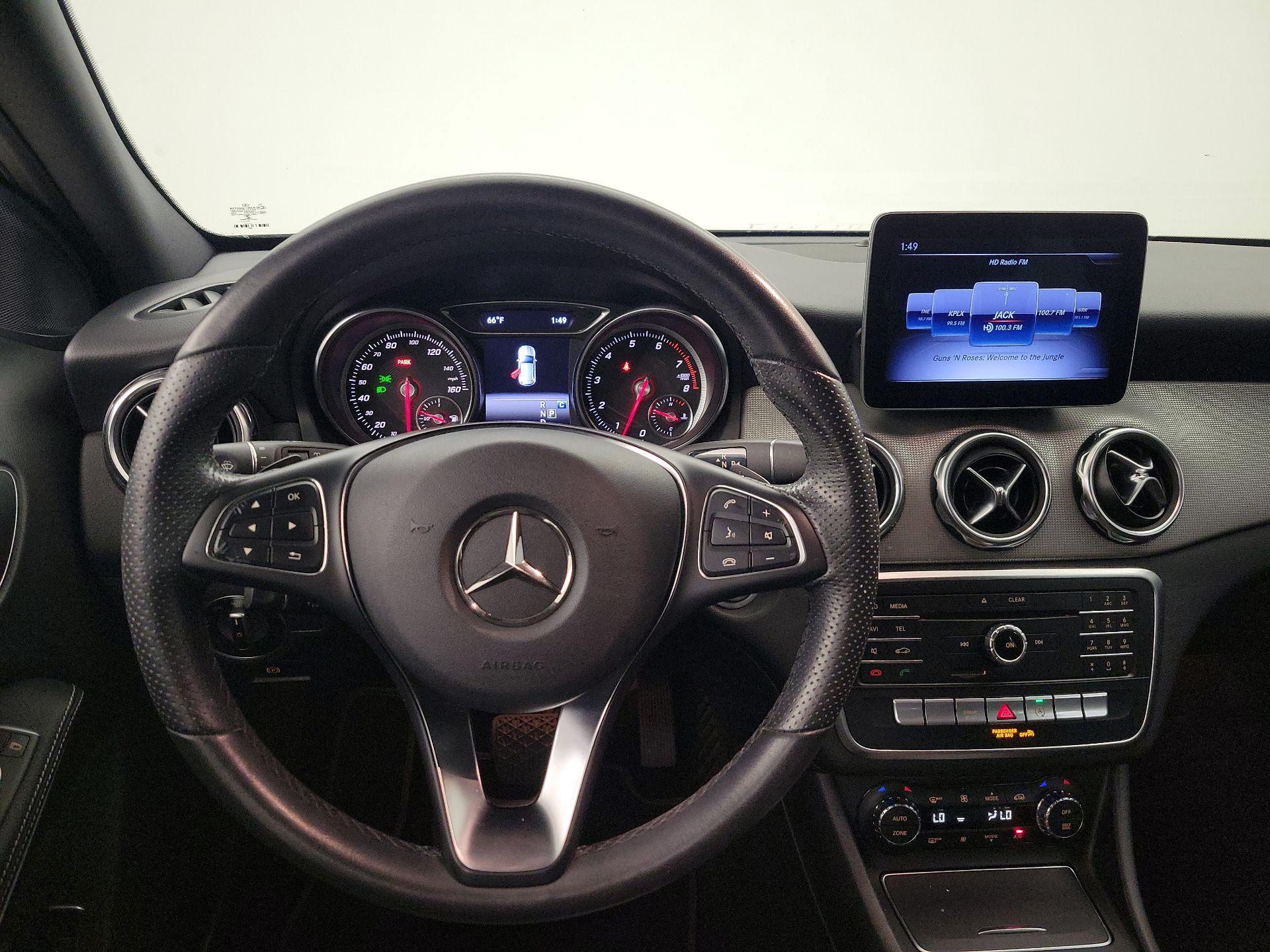 Thumbnail: 2019 Mercedes-Benz GLA - 10