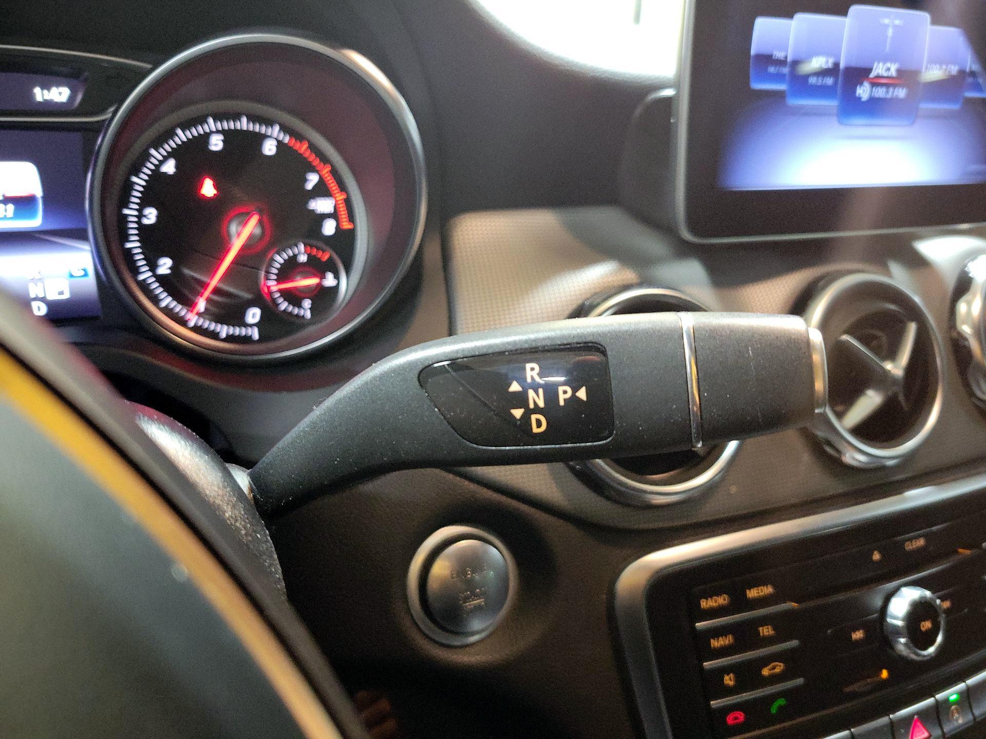 Thumbnail: 2019 Mercedes-Benz GLA - 17