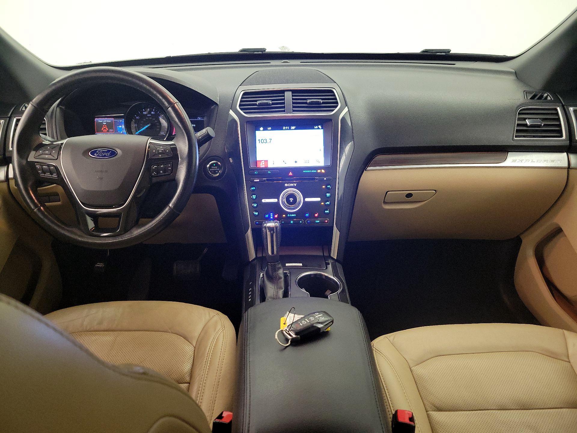 Thumbnail: 2017 Ford Explorer - 9