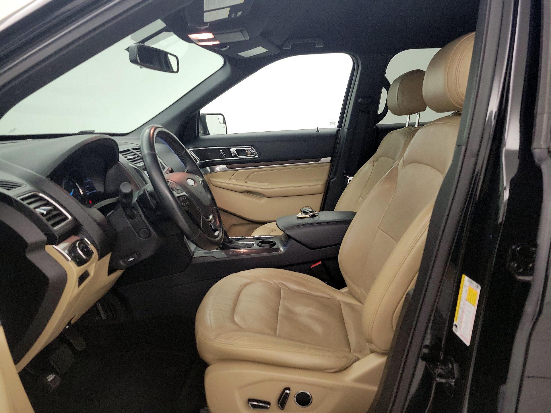 Thumbnail: 2017 Ford Explorer - 11