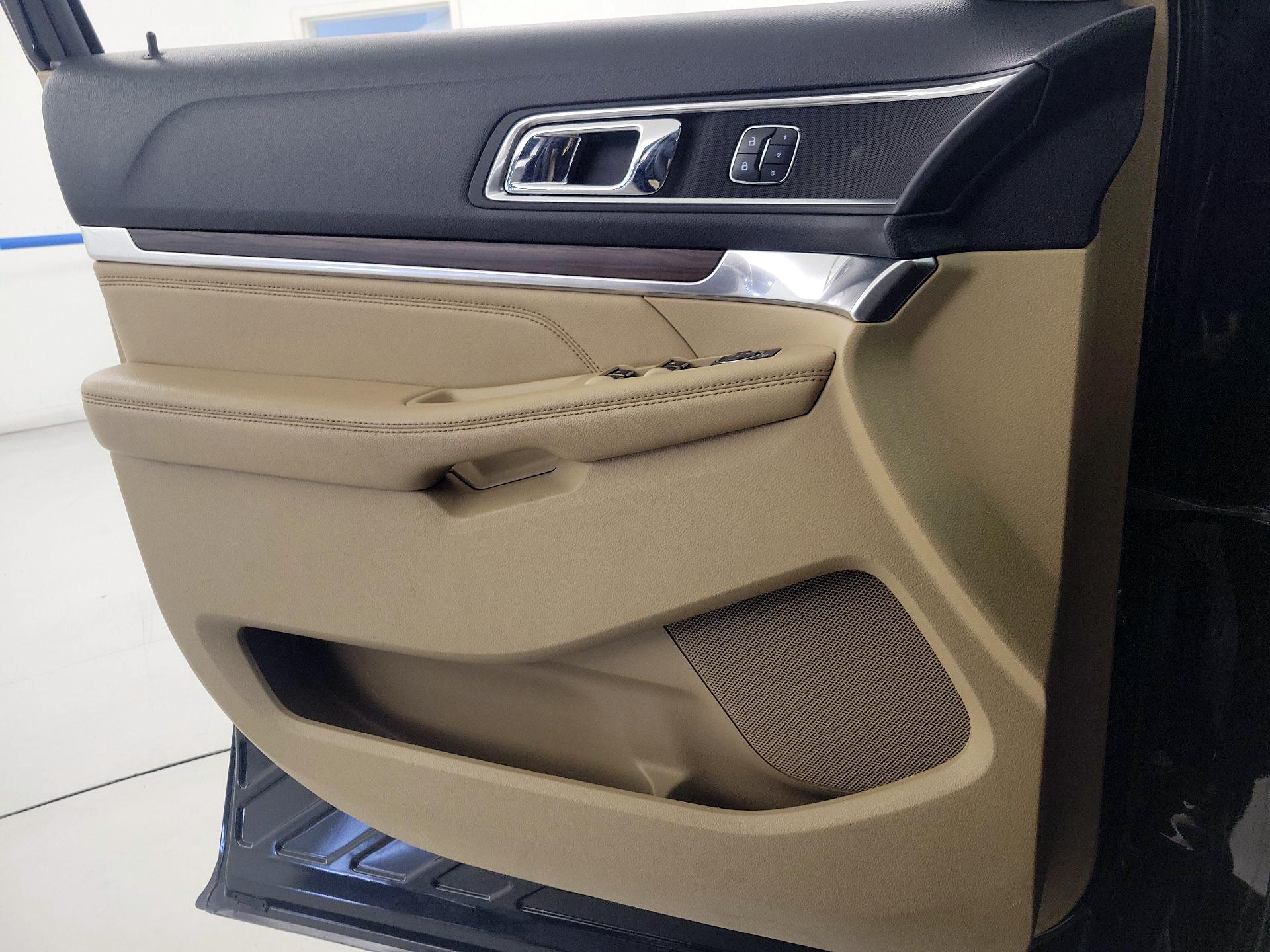 Thumbnail: 2017 Ford Explorer - 12