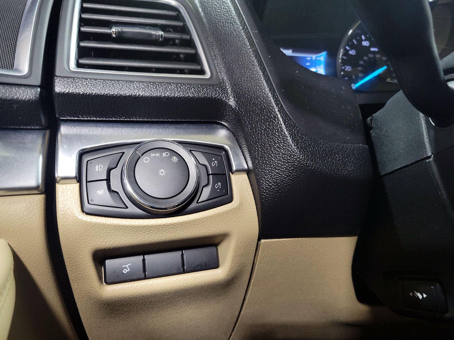 Thumbnail: 2017 Ford Explorer - 13