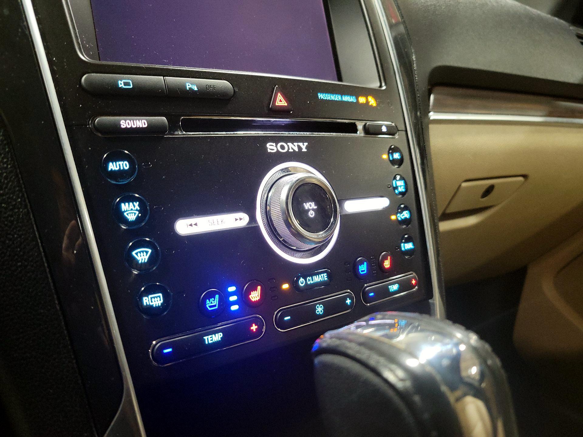 Thumbnail: 2017 Ford Explorer - 16