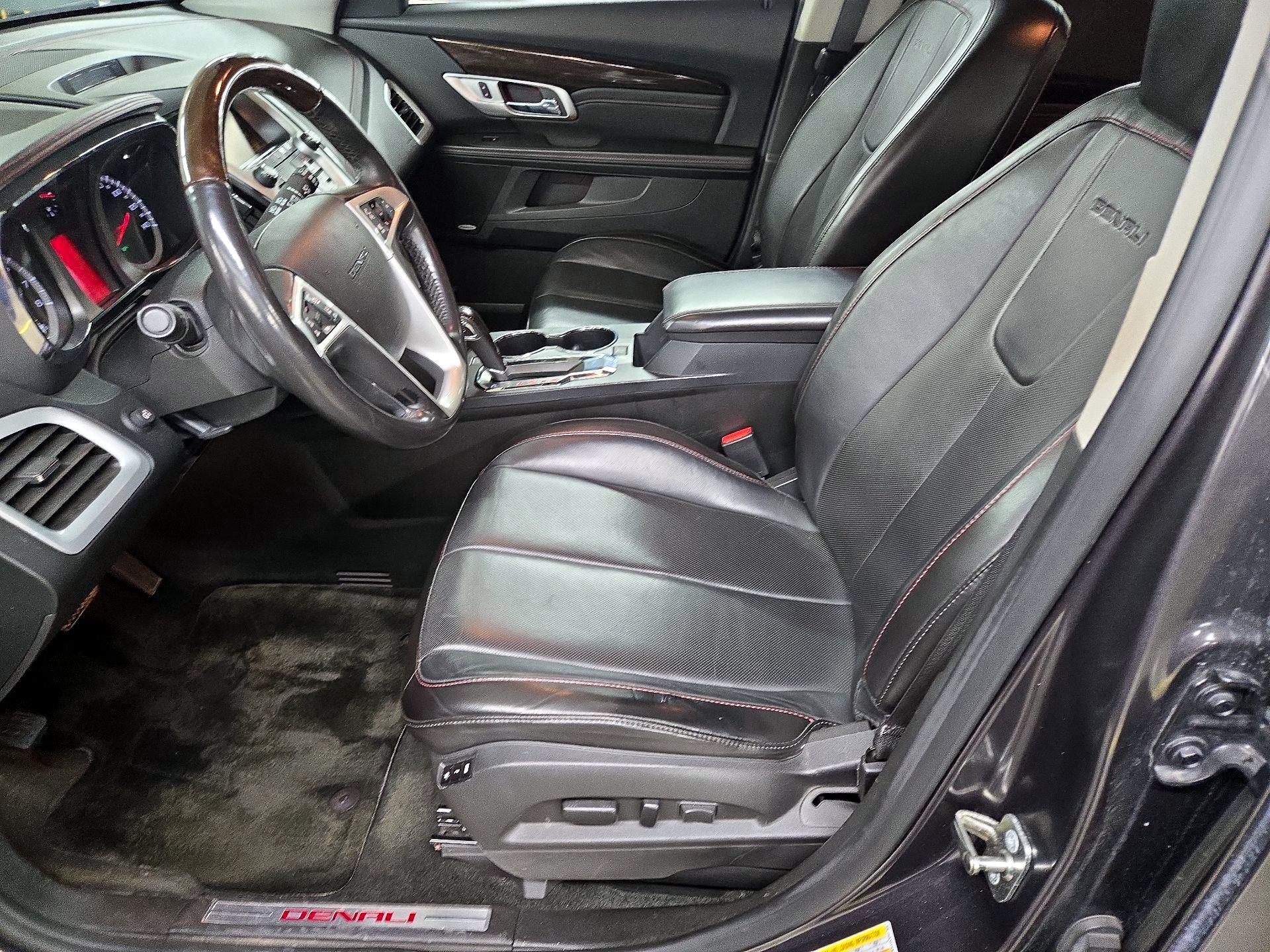 Thumbnail: 2015 GMC Terrain - 11