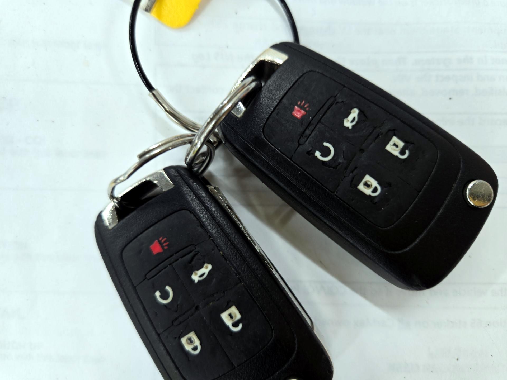 Thumbnail: 2015 GMC Terrain - 19