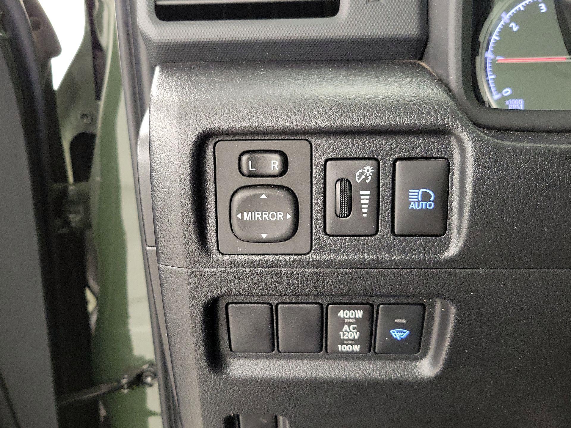 Thumbnail: 2022 Toyota 4Runner - 13