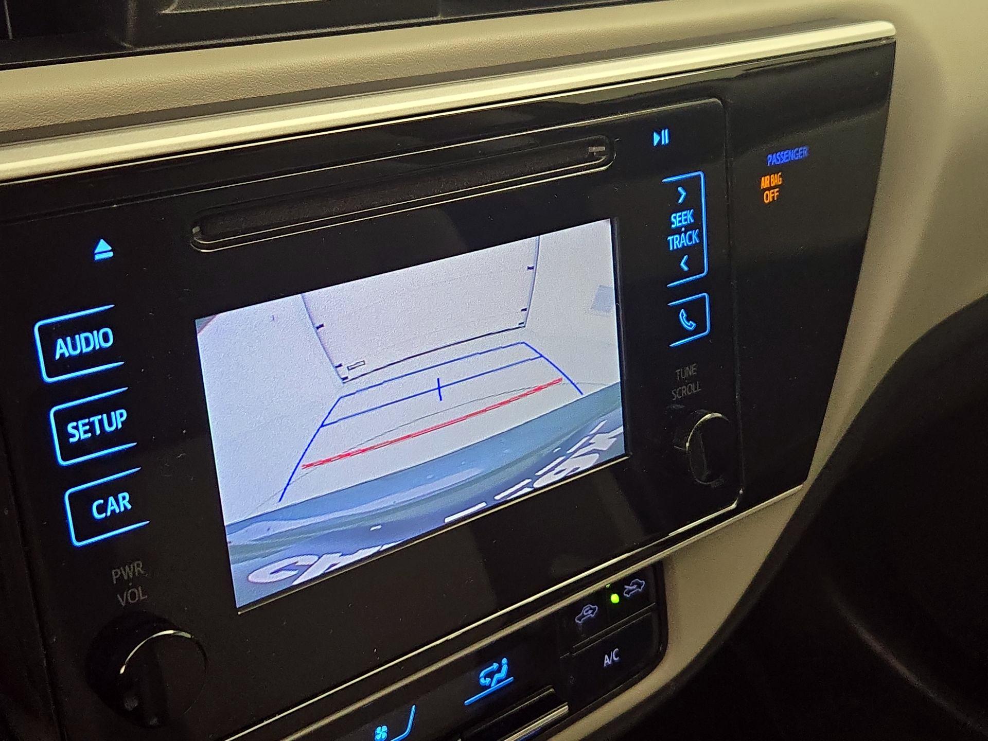 Thumbnail: 2018 Toyota Corolla - 14