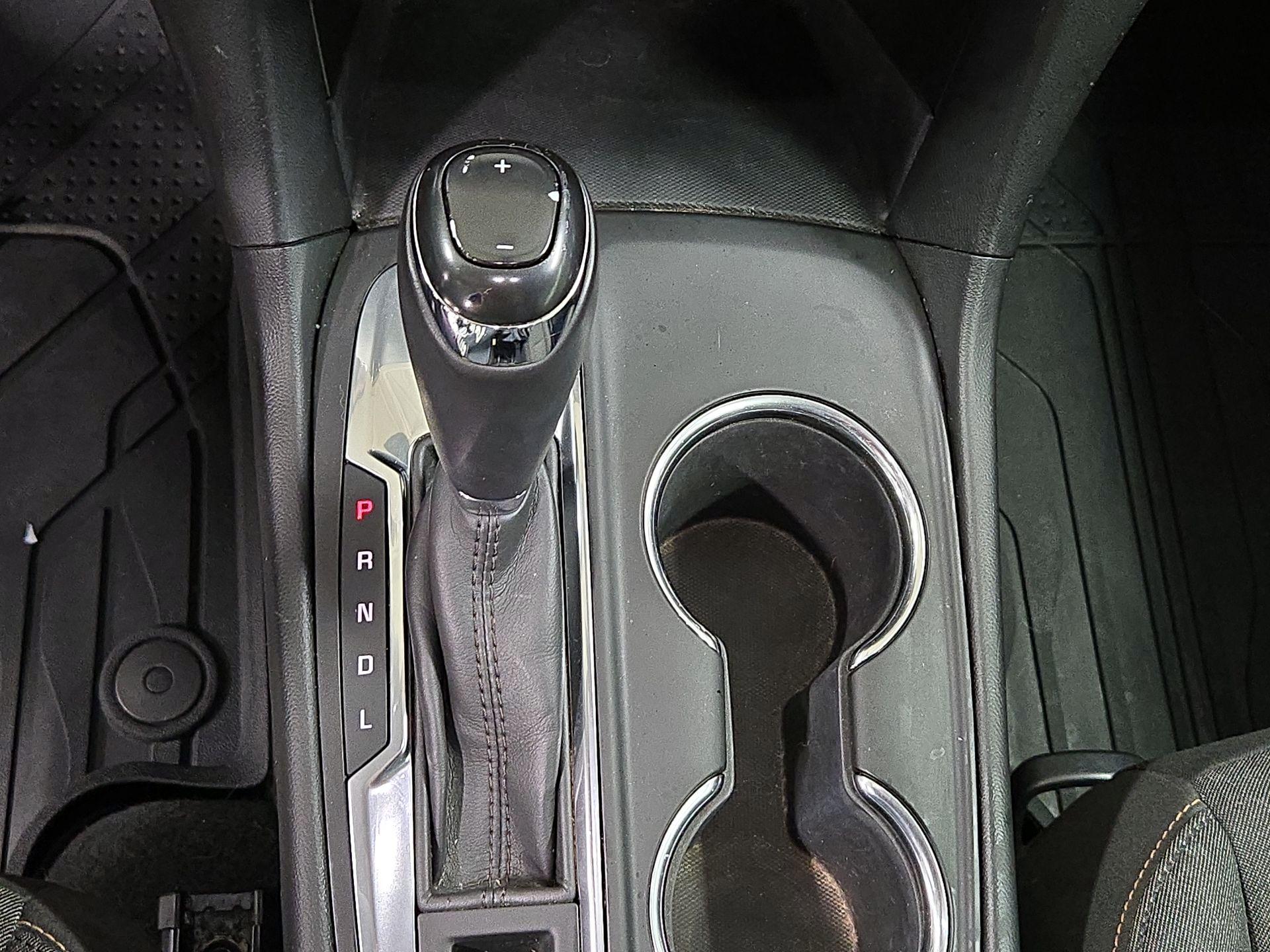 Thumbnail: 2018 Chevrolet Equinox - 17