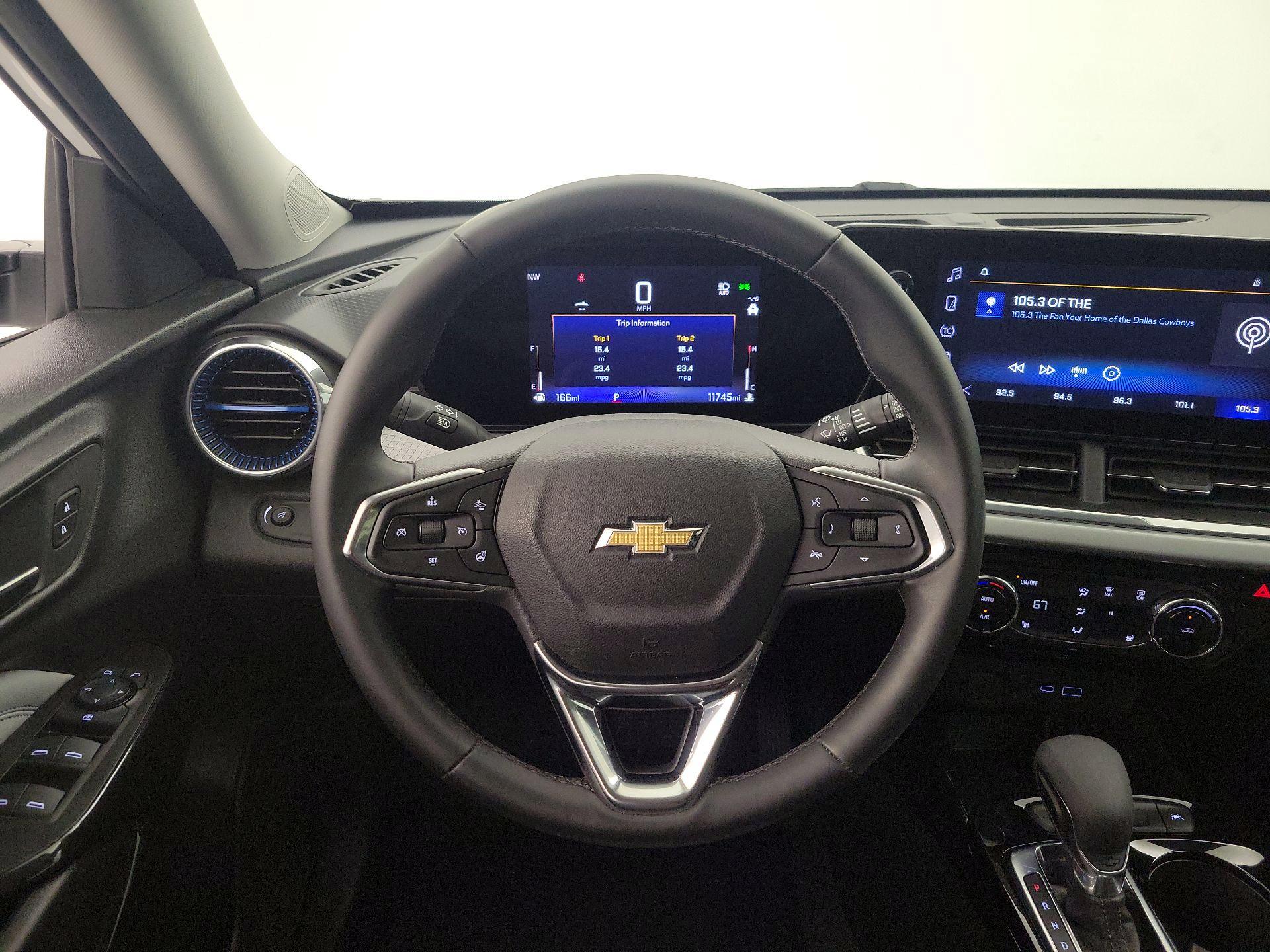 Thumbnail: 2025 Chevrolet Trax - 10