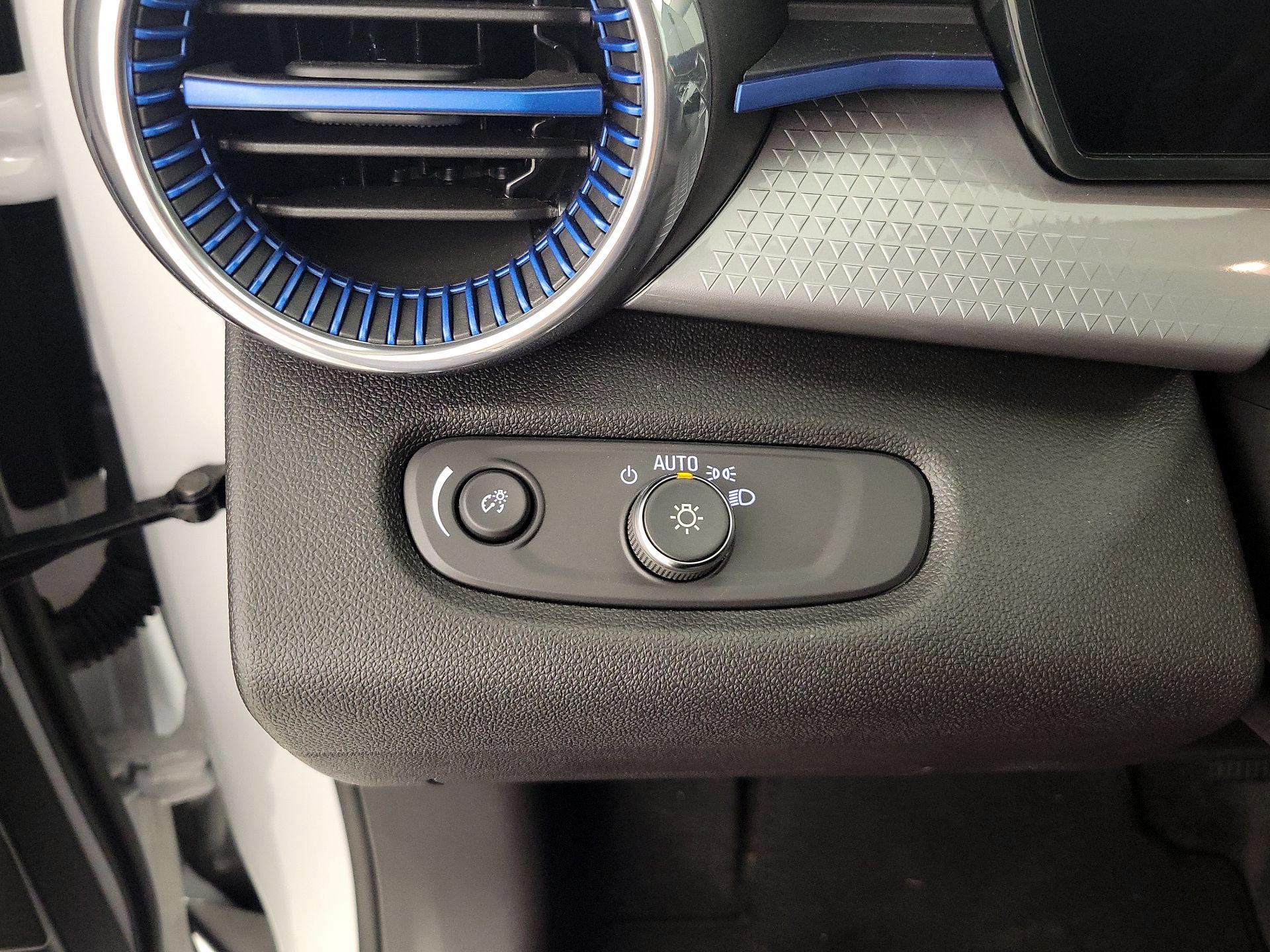 Thumbnail: 2025 Chevrolet Trax - 13