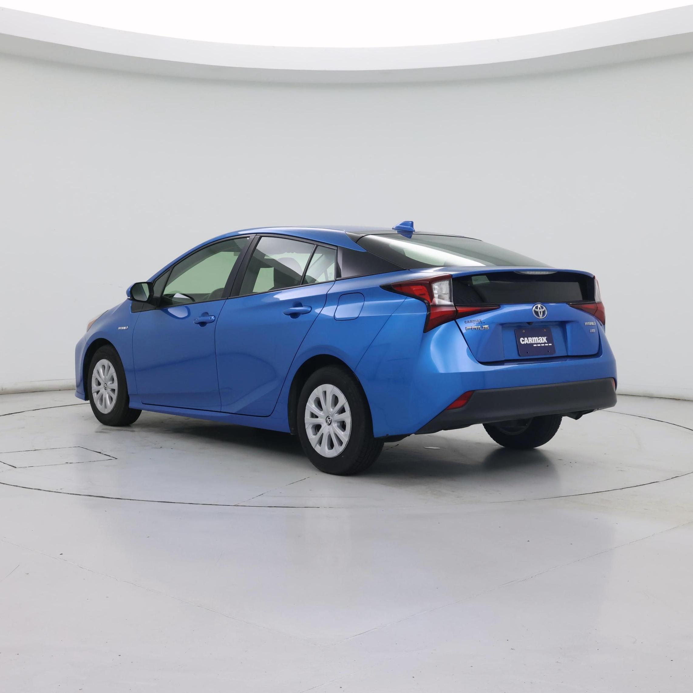 Thumbnail: 2022 Toyota Prius - 2