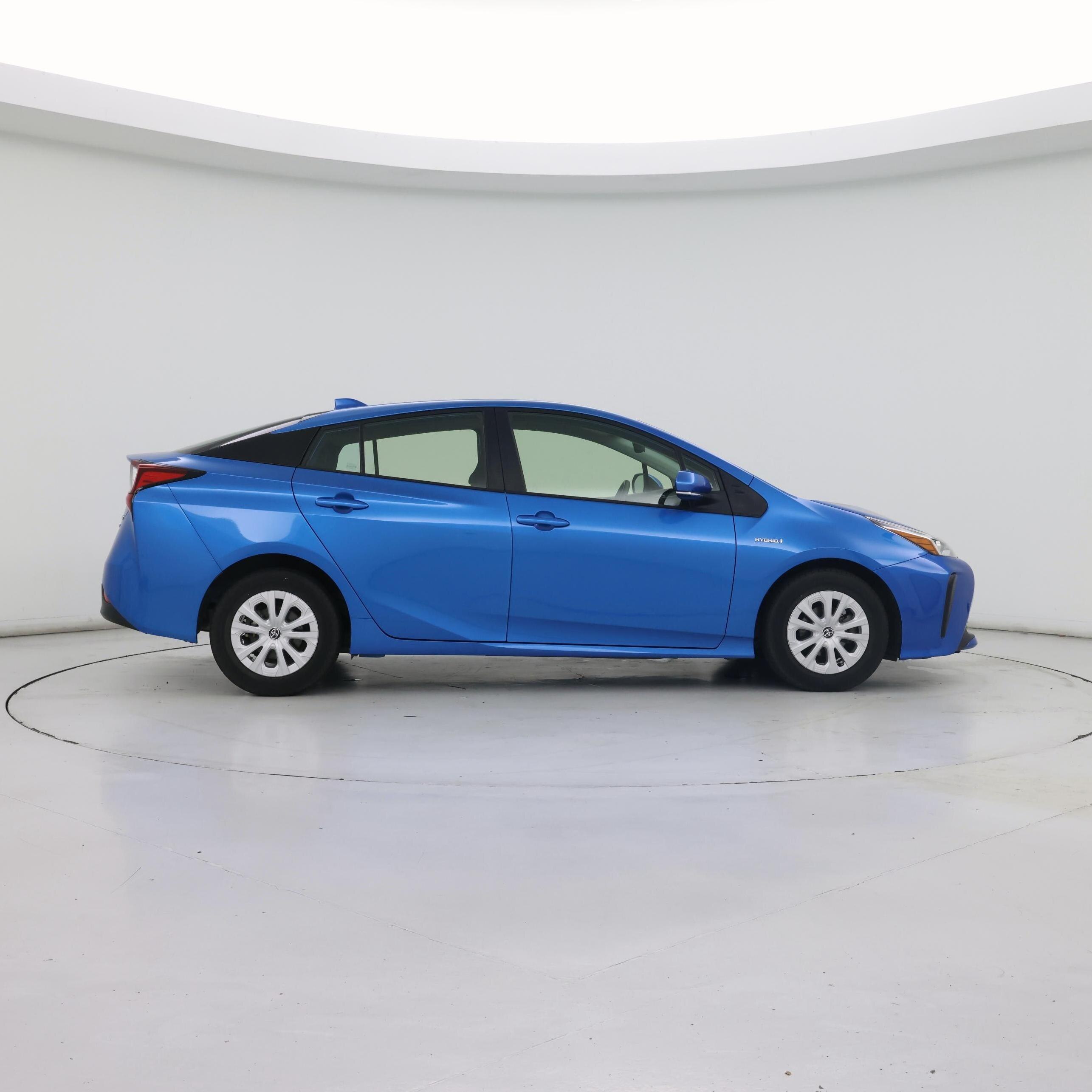 Thumbnail: 2022 Toyota Prius - 7