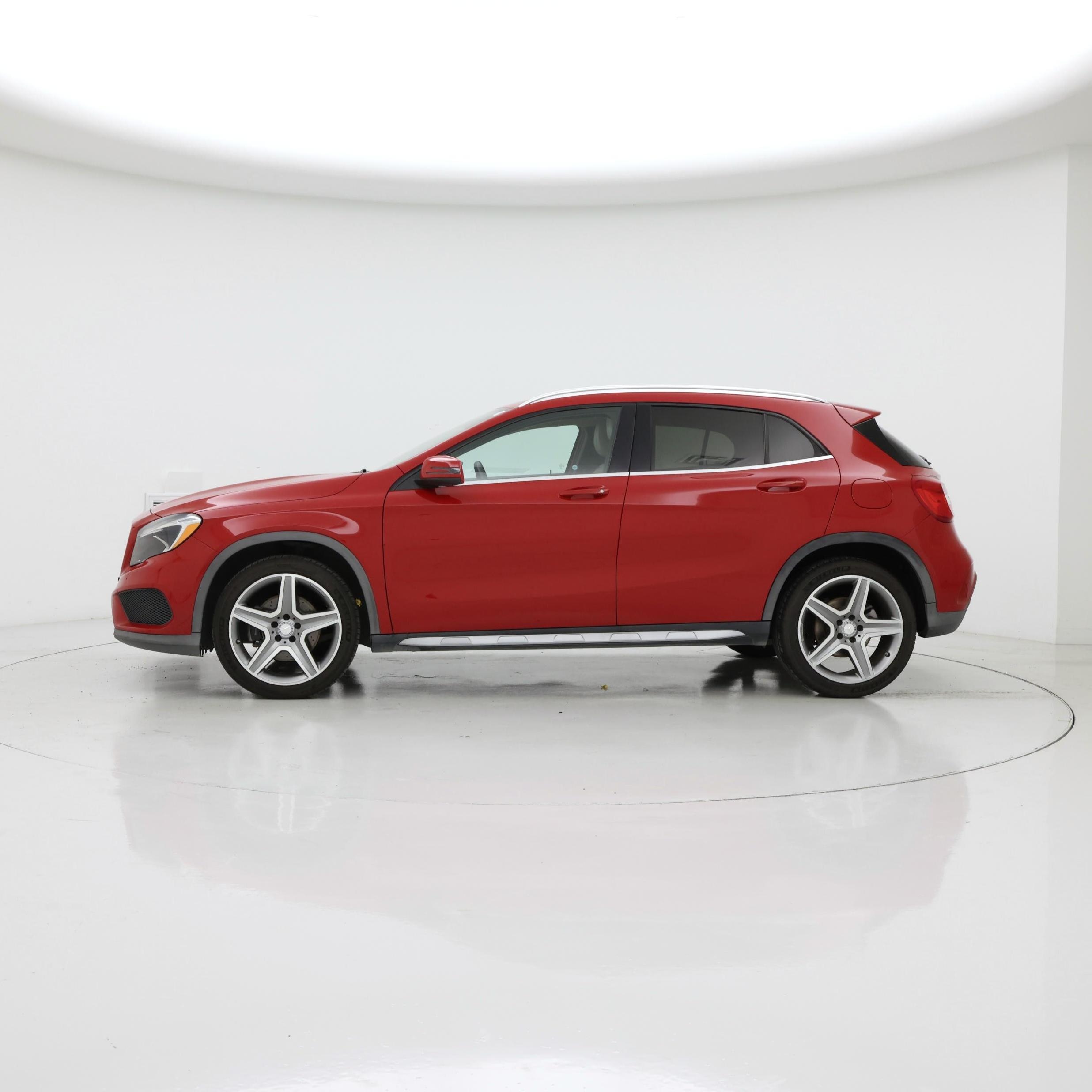 Thumbnail: 2015 Mercedes-Benz GLA - 3