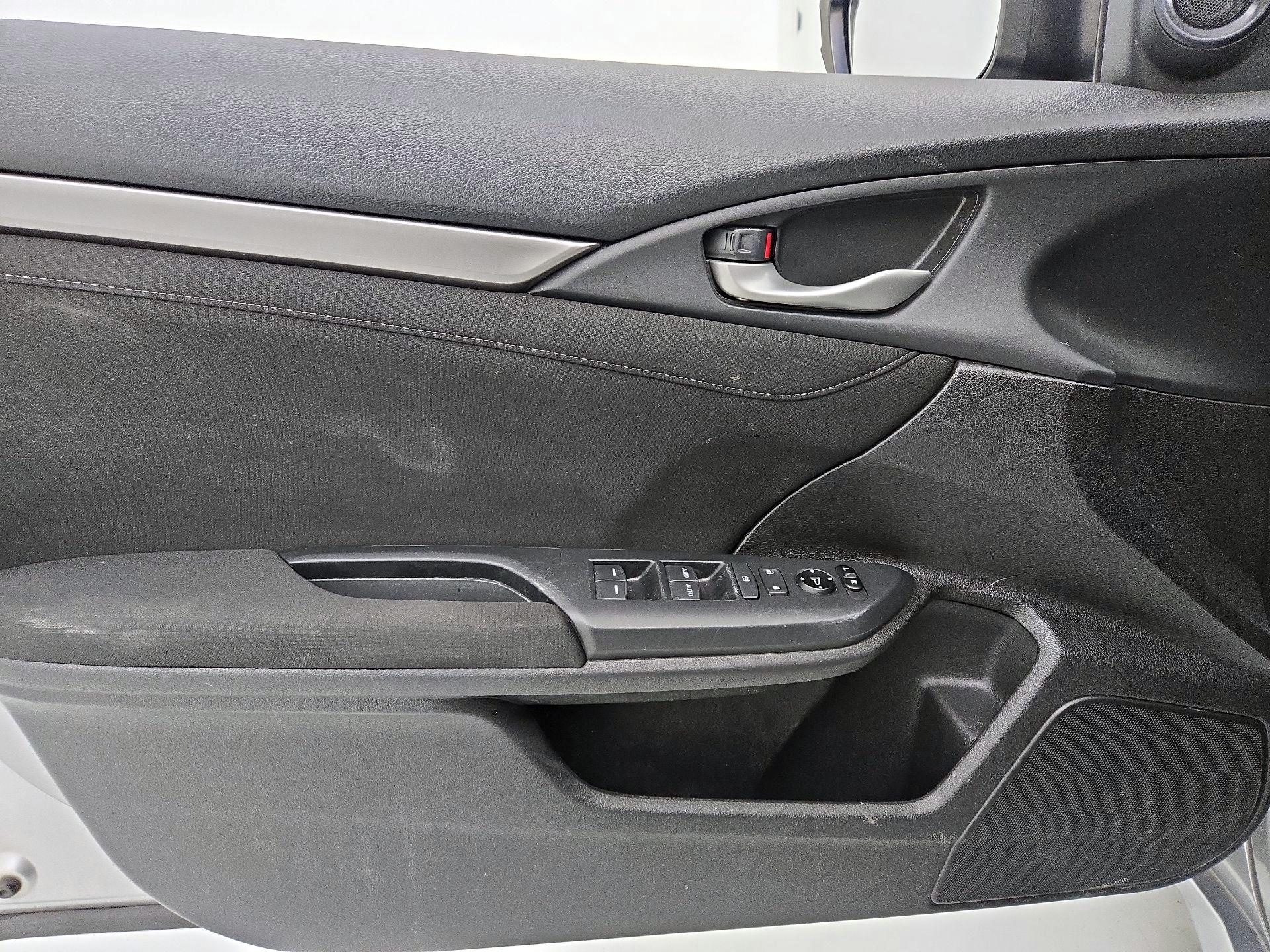 Thumbnail: 2017 Honda Civic - 12