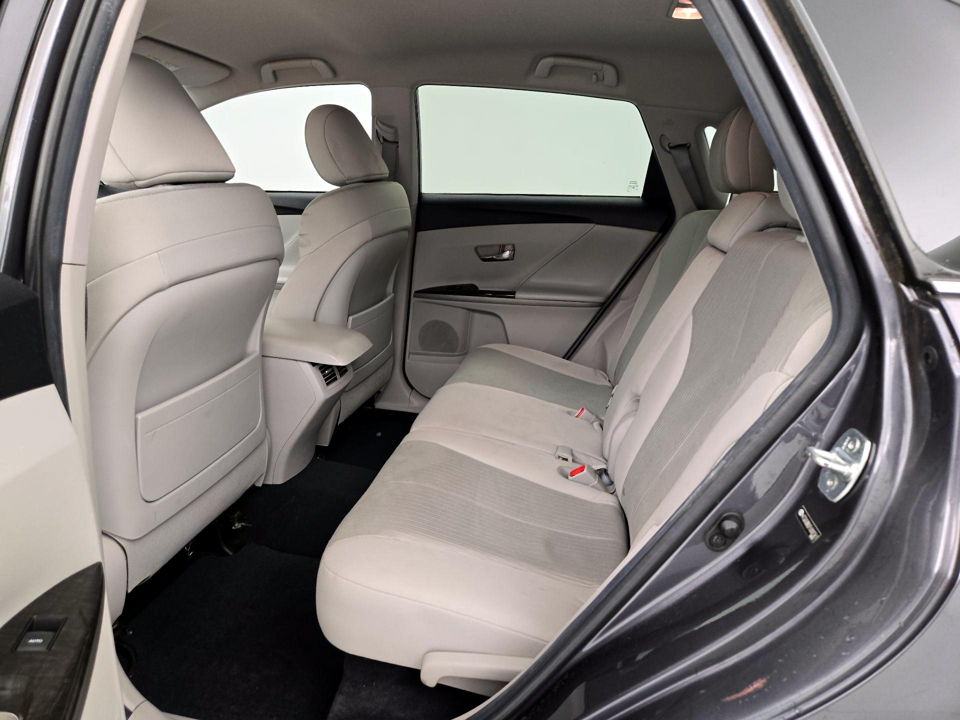 Thumbnail: 2015 Toyota Venza - 19