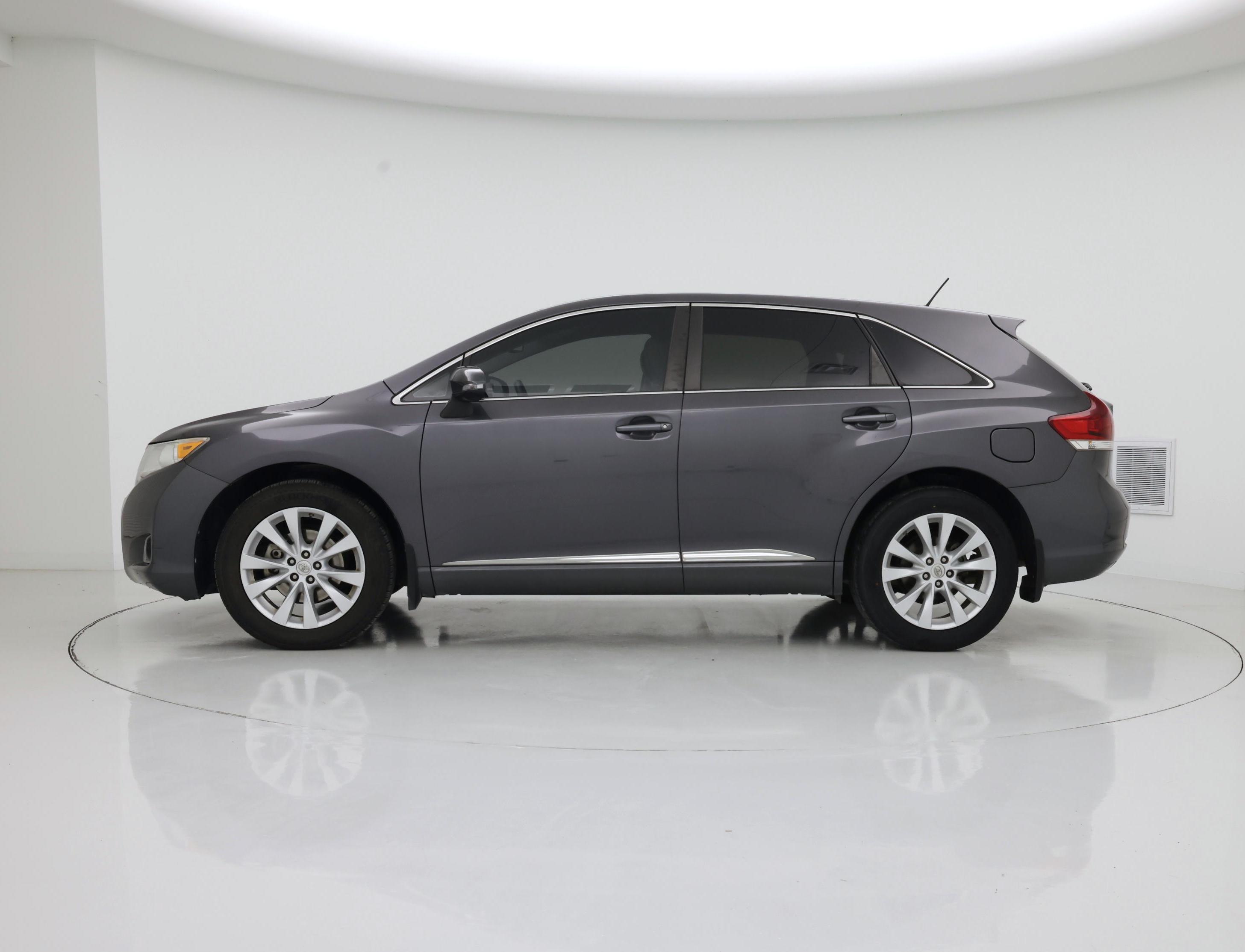 Thumbnail: 2015 Toyota Venza - 3