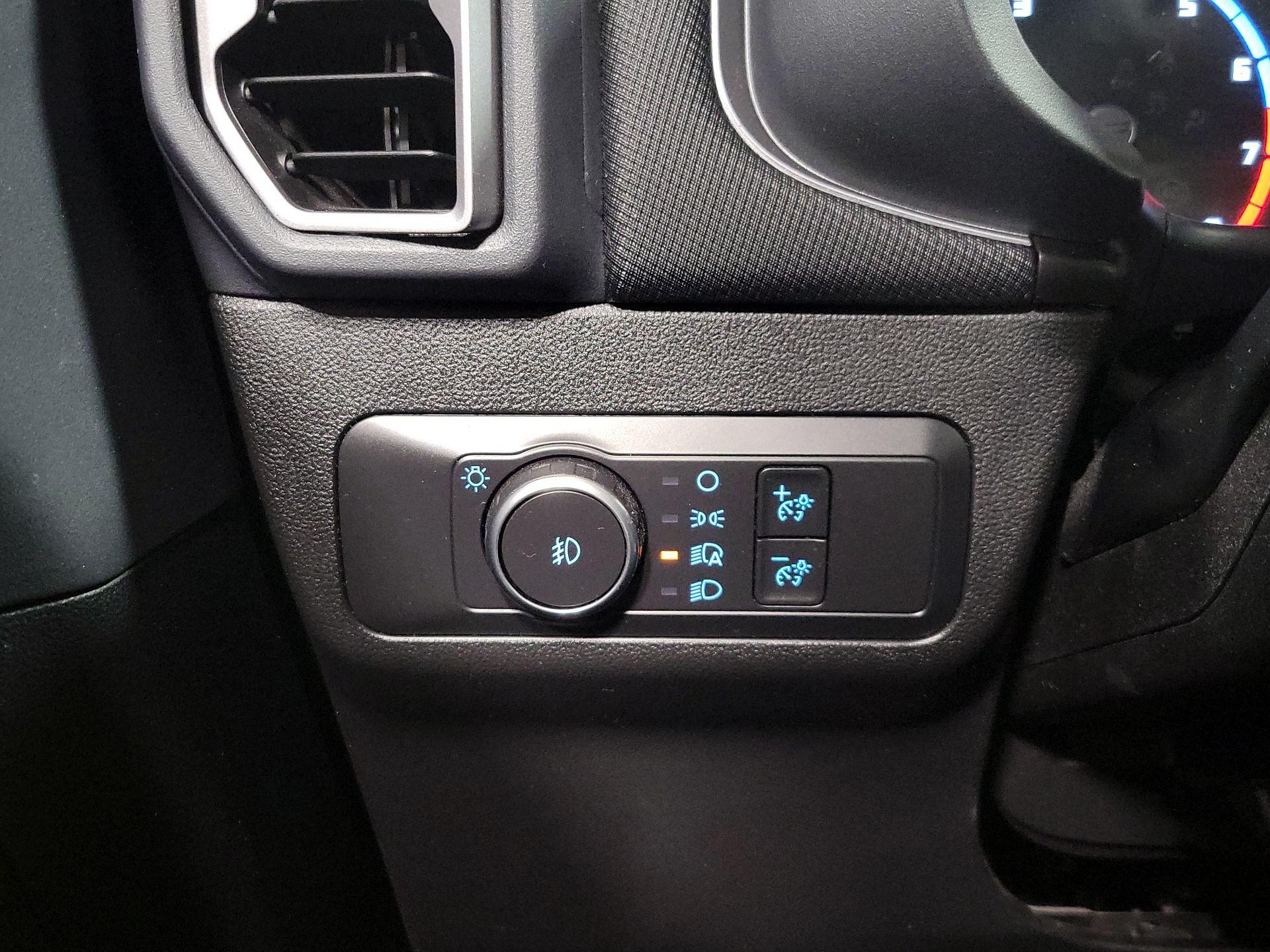 Thumbnail: 2021 Ford Bronco Sport - 13