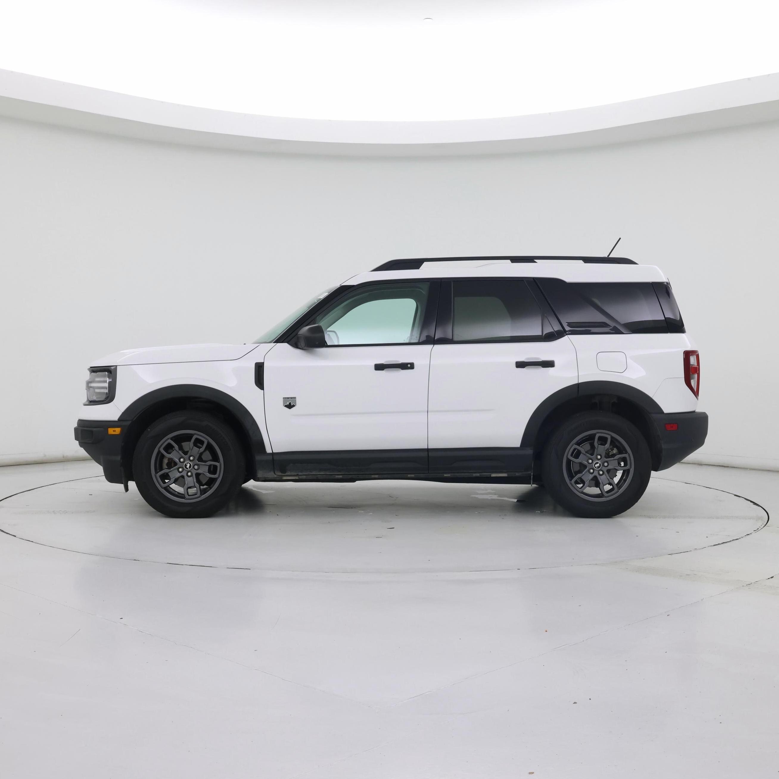 Thumbnail: 2021 Ford Bronco Sport - 3