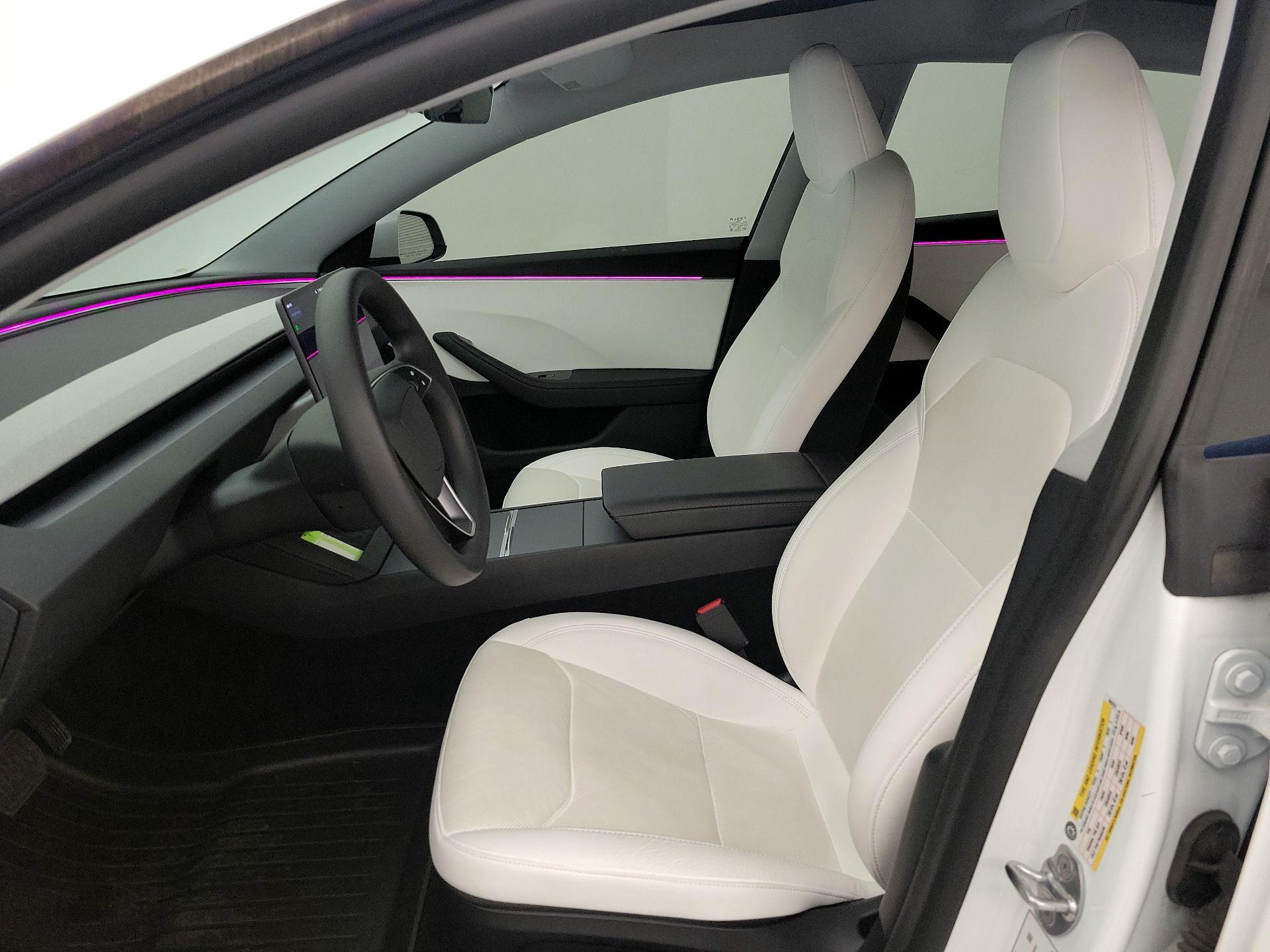 Thumbnail: 2025 Tesla Model 3 - 11