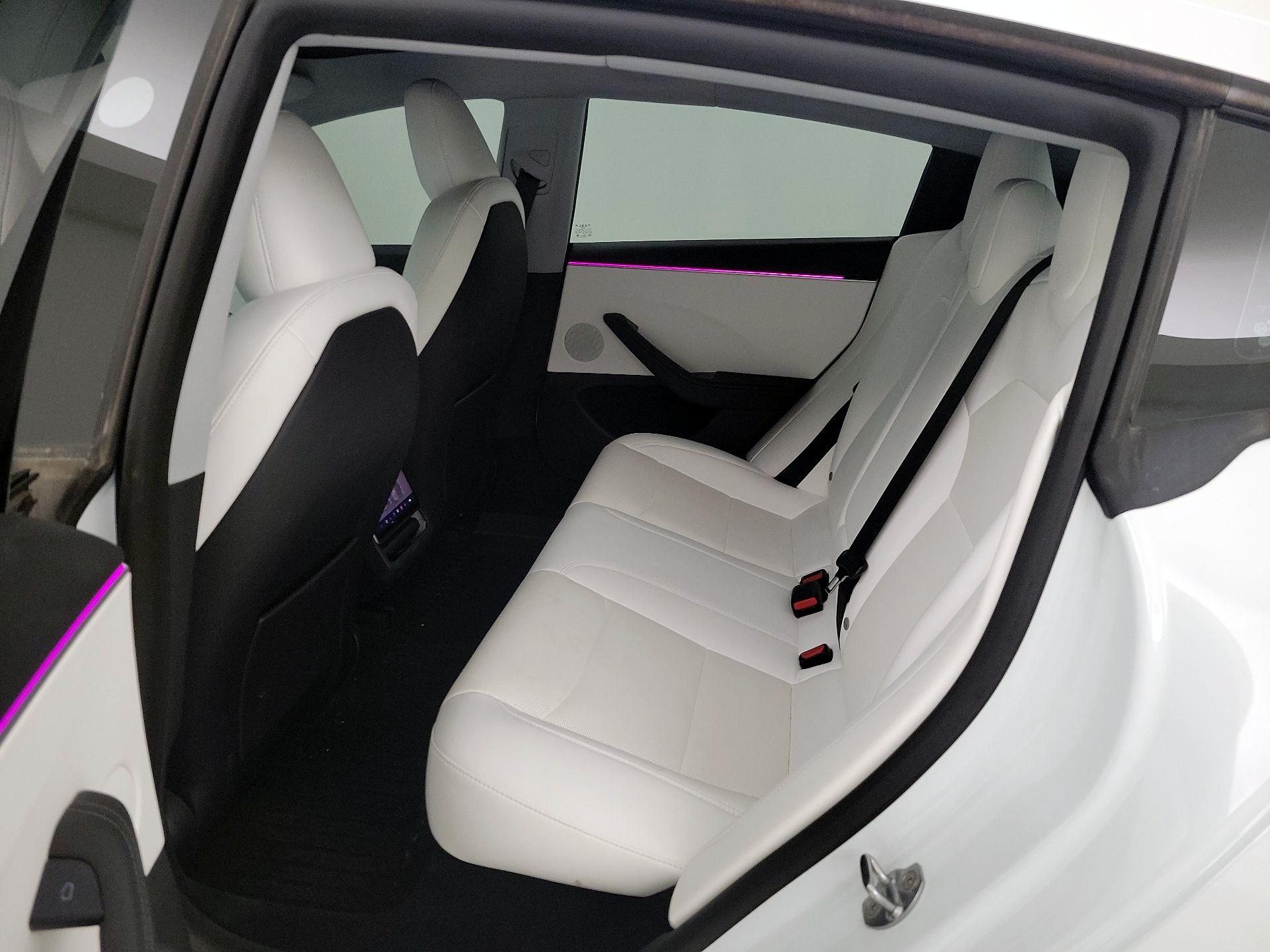 Thumbnail: 2025 Tesla Model 3 - 17