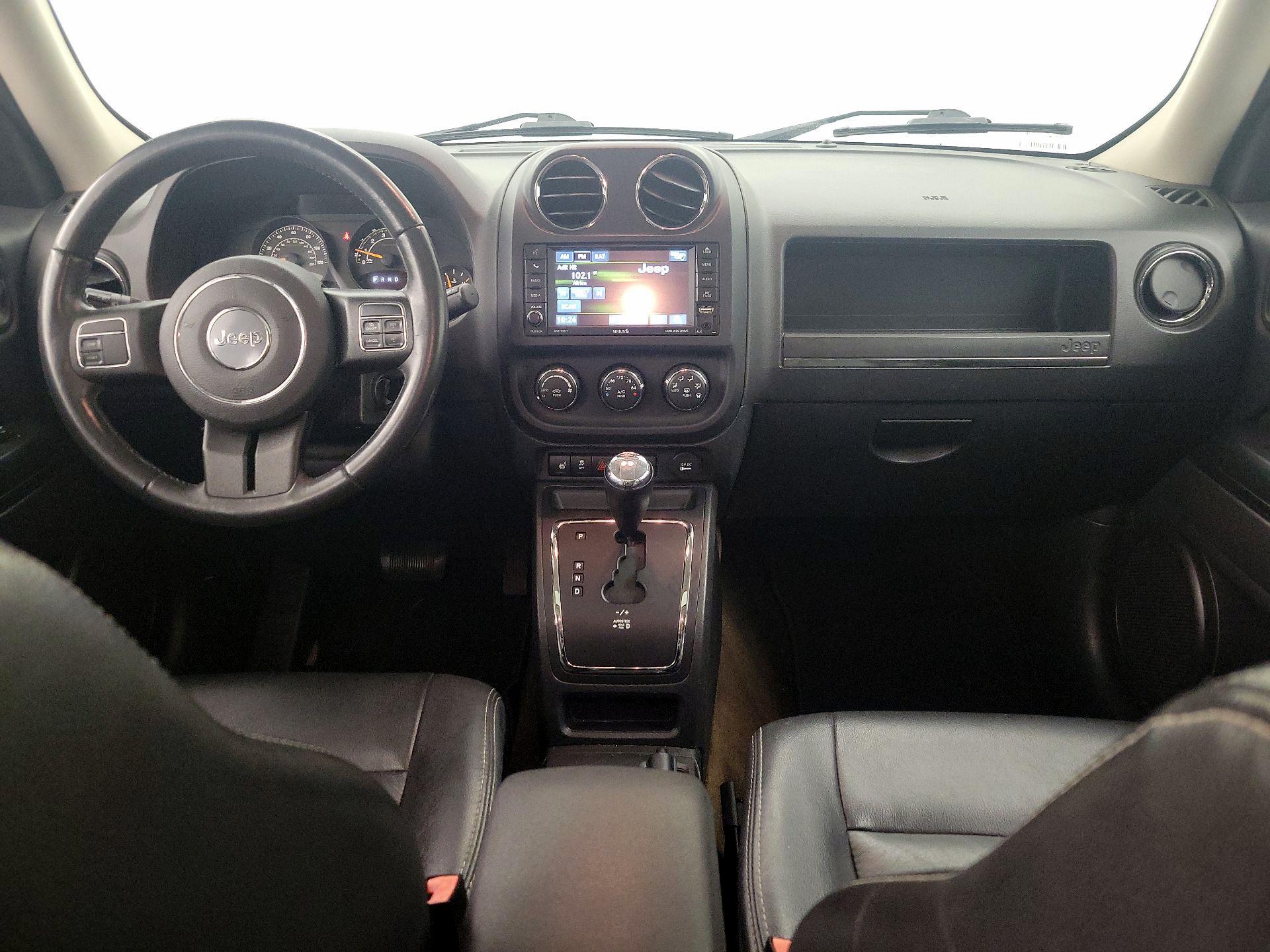 Thumbnail: 2016 Jeep Patriot - 9