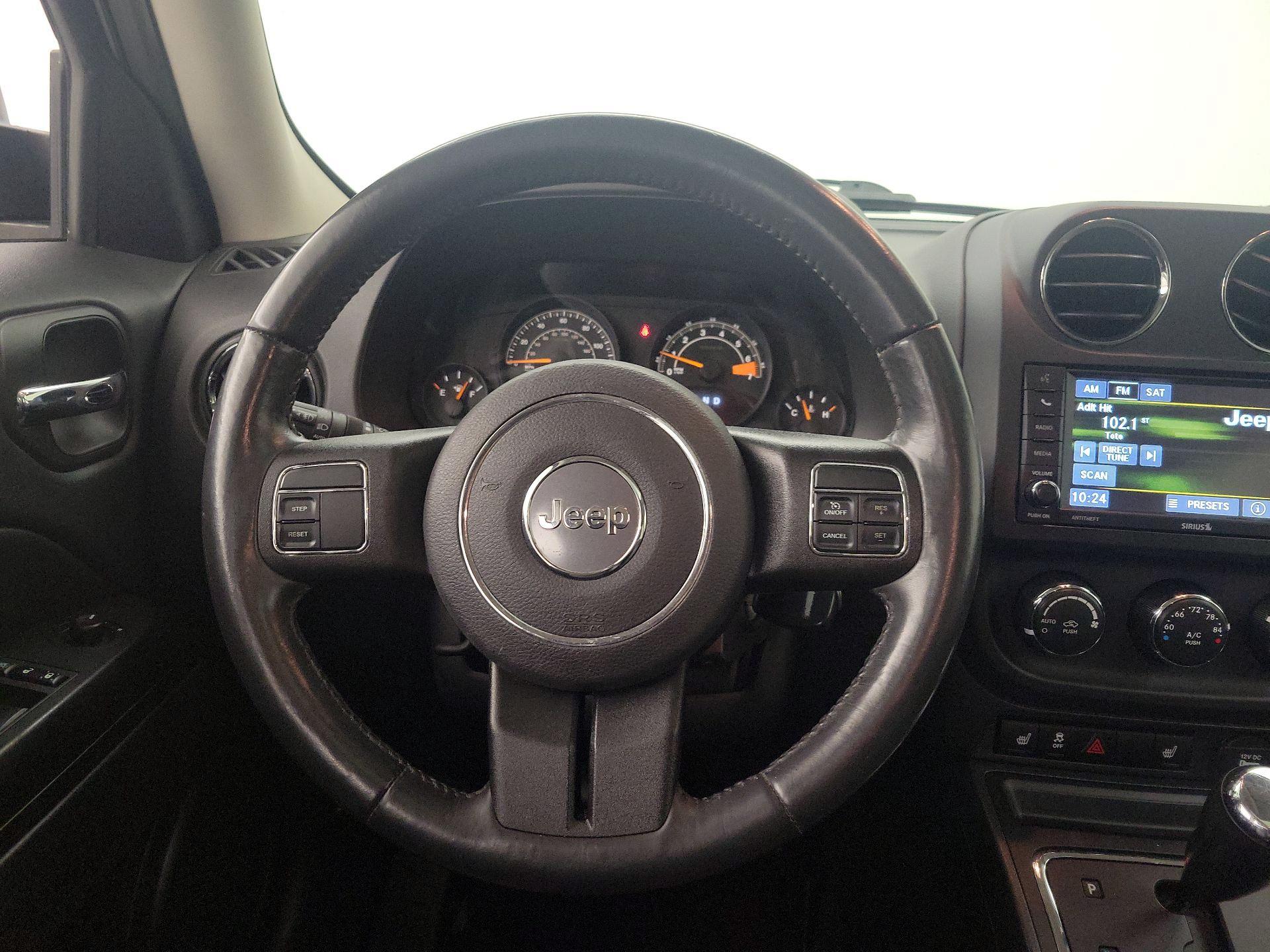 Thumbnail: 2016 Jeep Patriot - 10